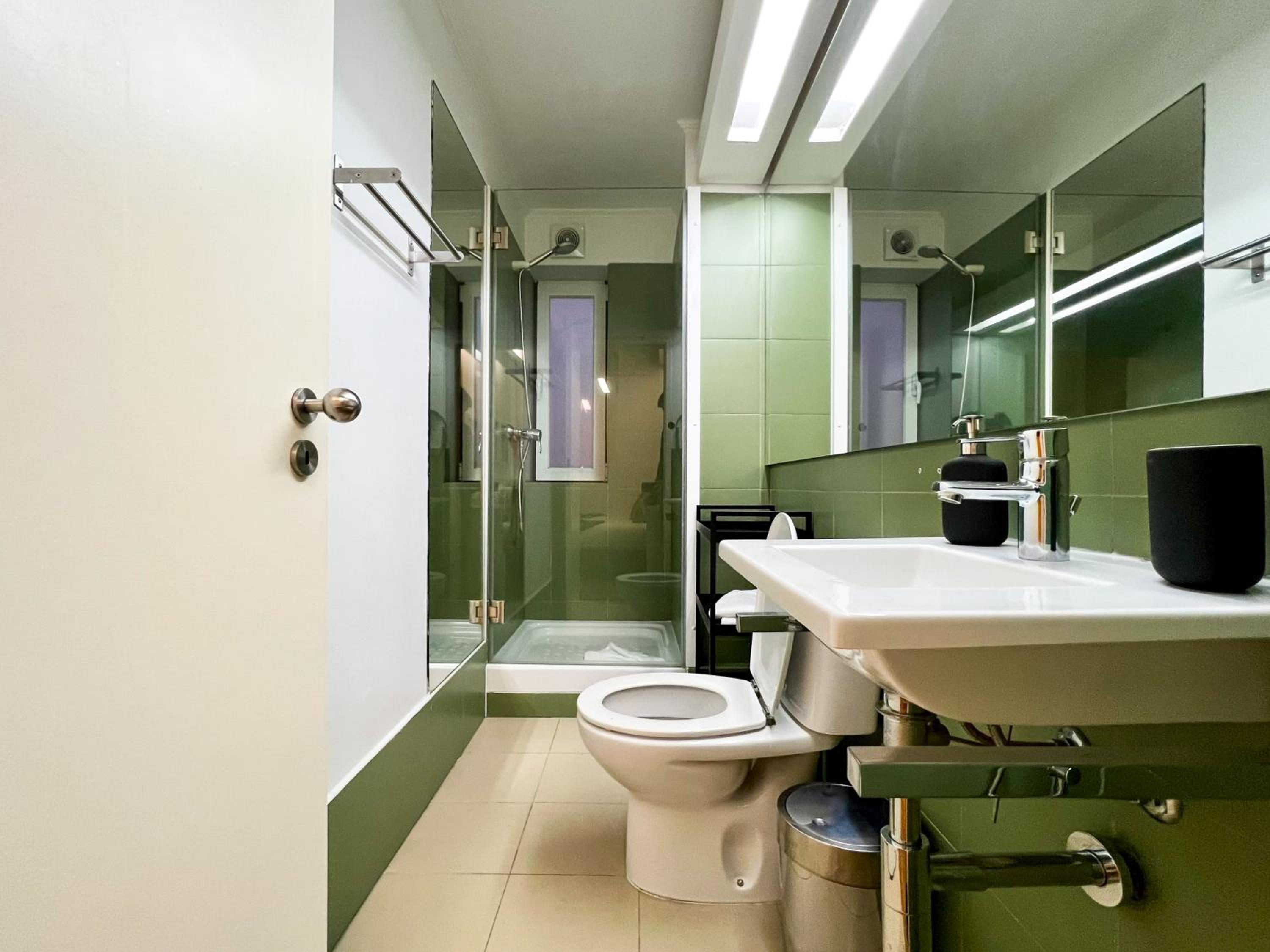 Modern Studio close to TimeOut market