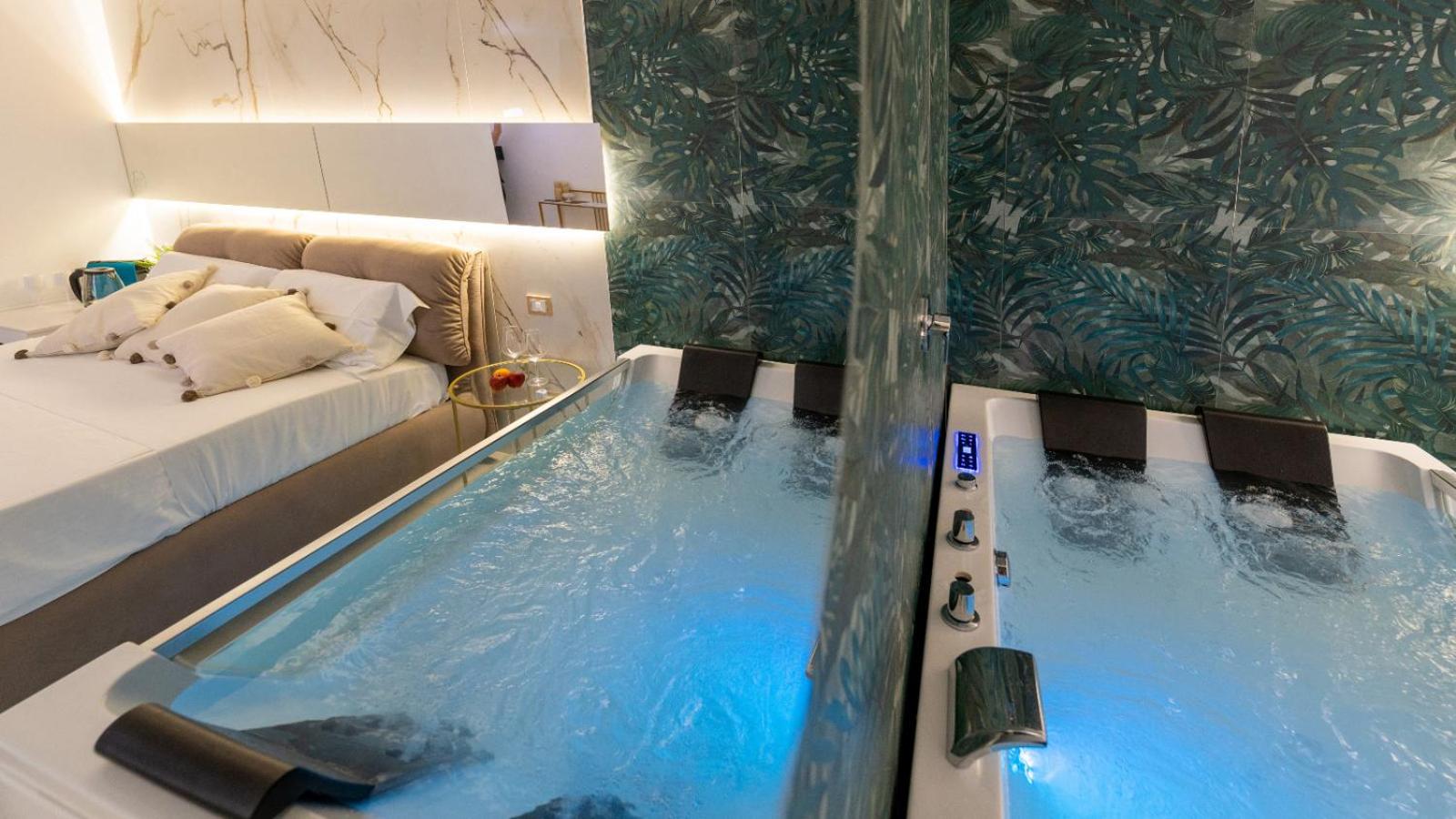 Hotel MAZZINI LUXURY JACUZZY SUITE Catania - Image 1