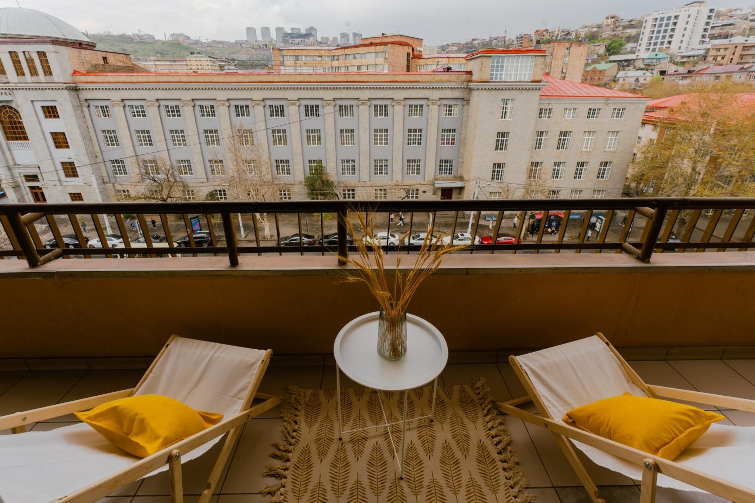 Apartment KeyGo #0009 near the Matenadaran Museum