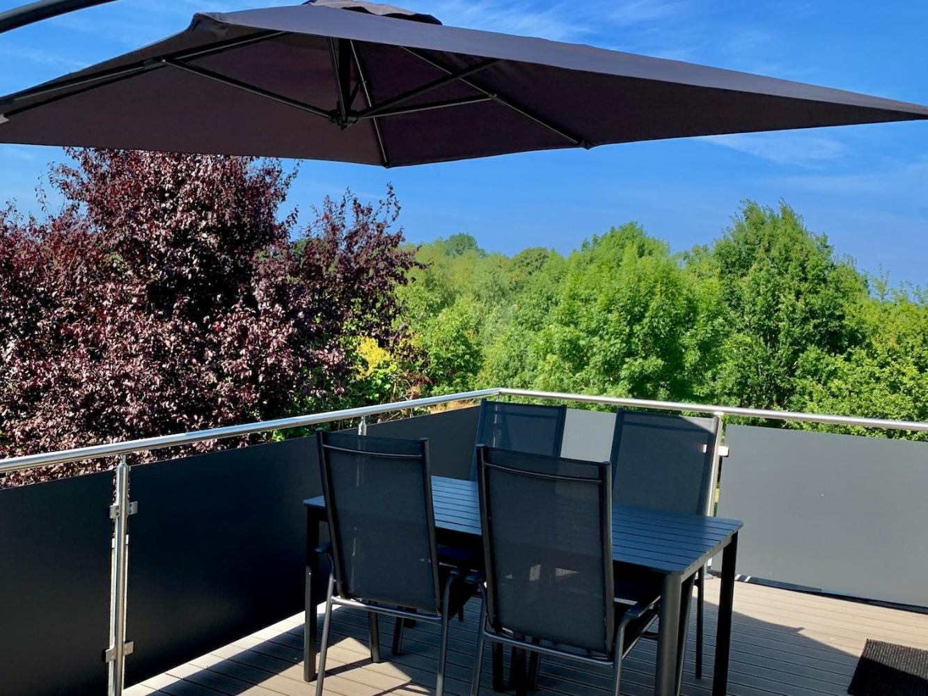 Wellness & Komfortferienwohnung Strandliebe mit Sauna, Terrasse, Garten & Balkon, bei Laboe
