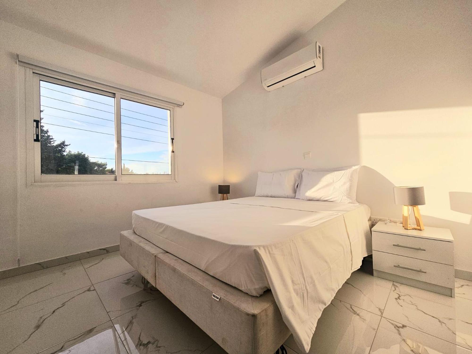 2BD Garden Apartment