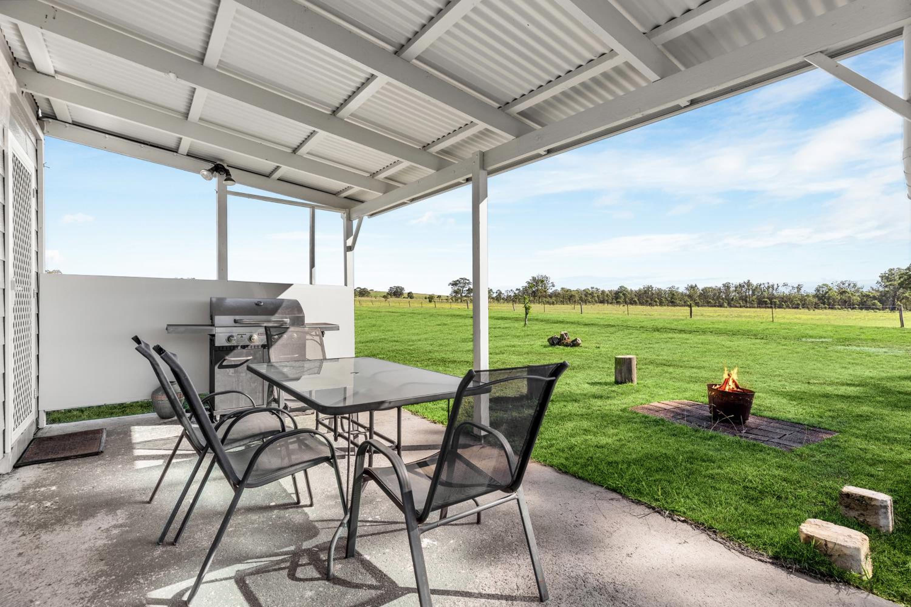 Madigan Cottages - The Barn Pet Friendly