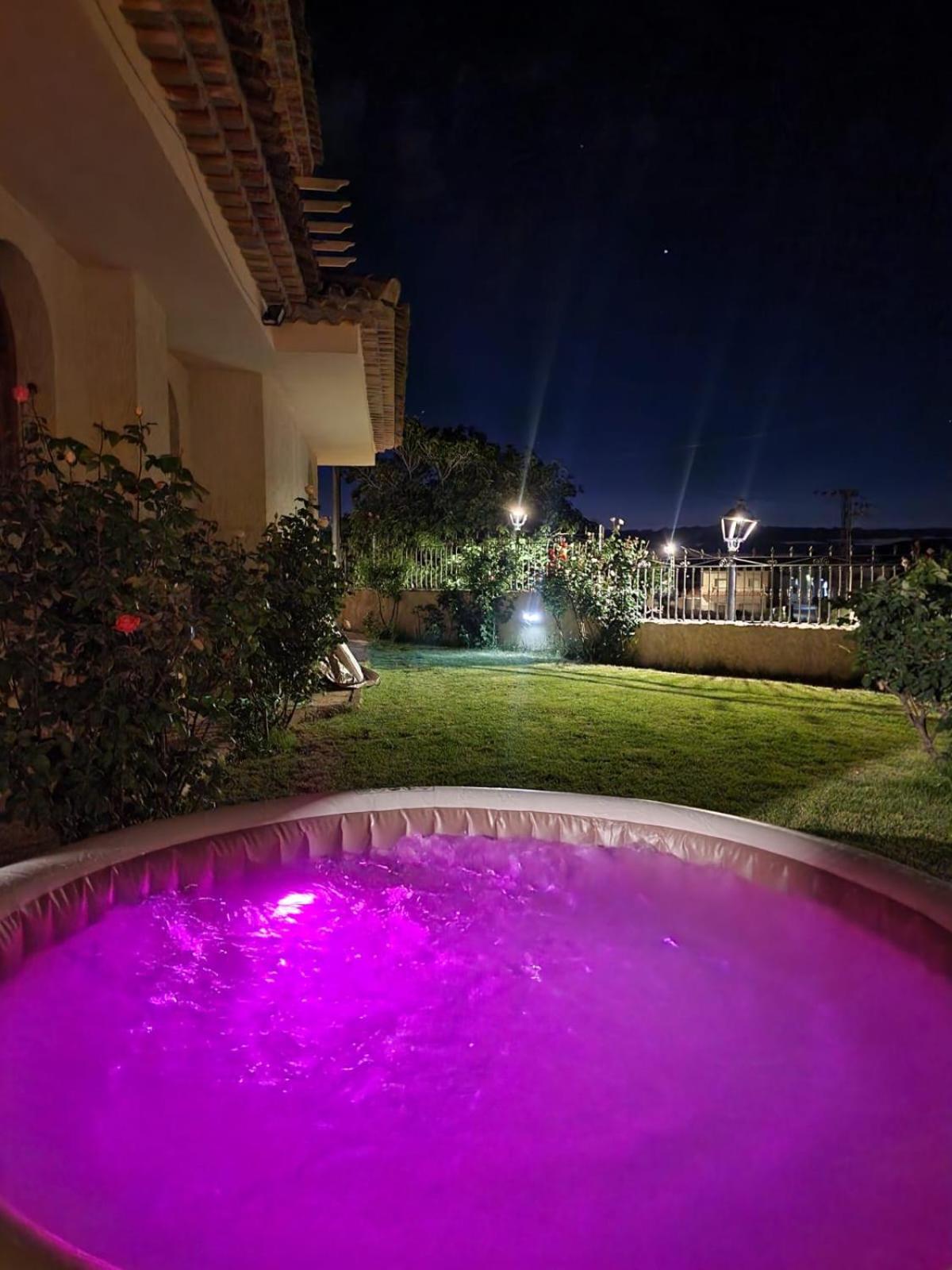 Villa los Dulces-Piscina Privada