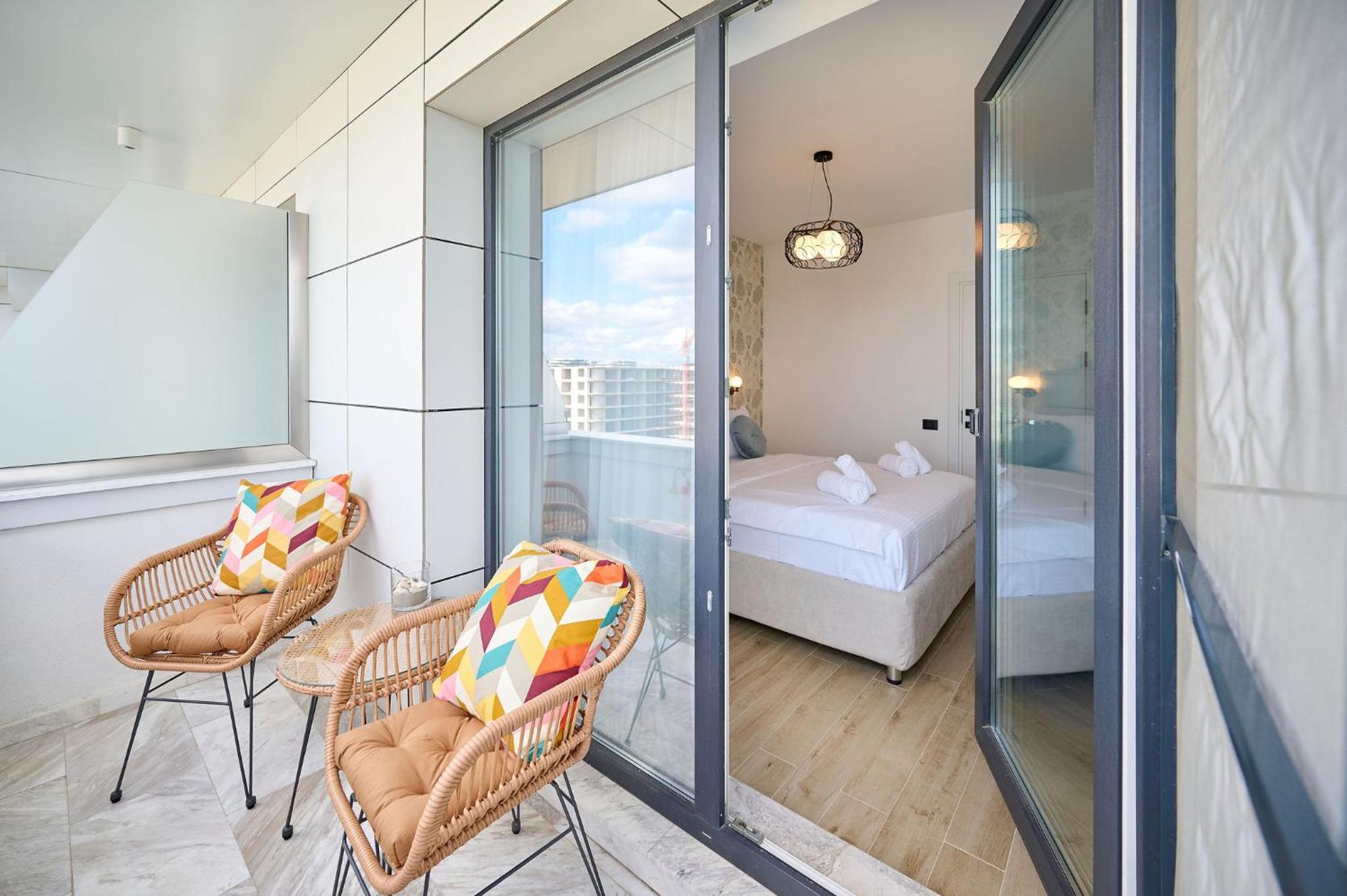 Good Vibes Apartment in Inifinity Pool&Spa- Parking