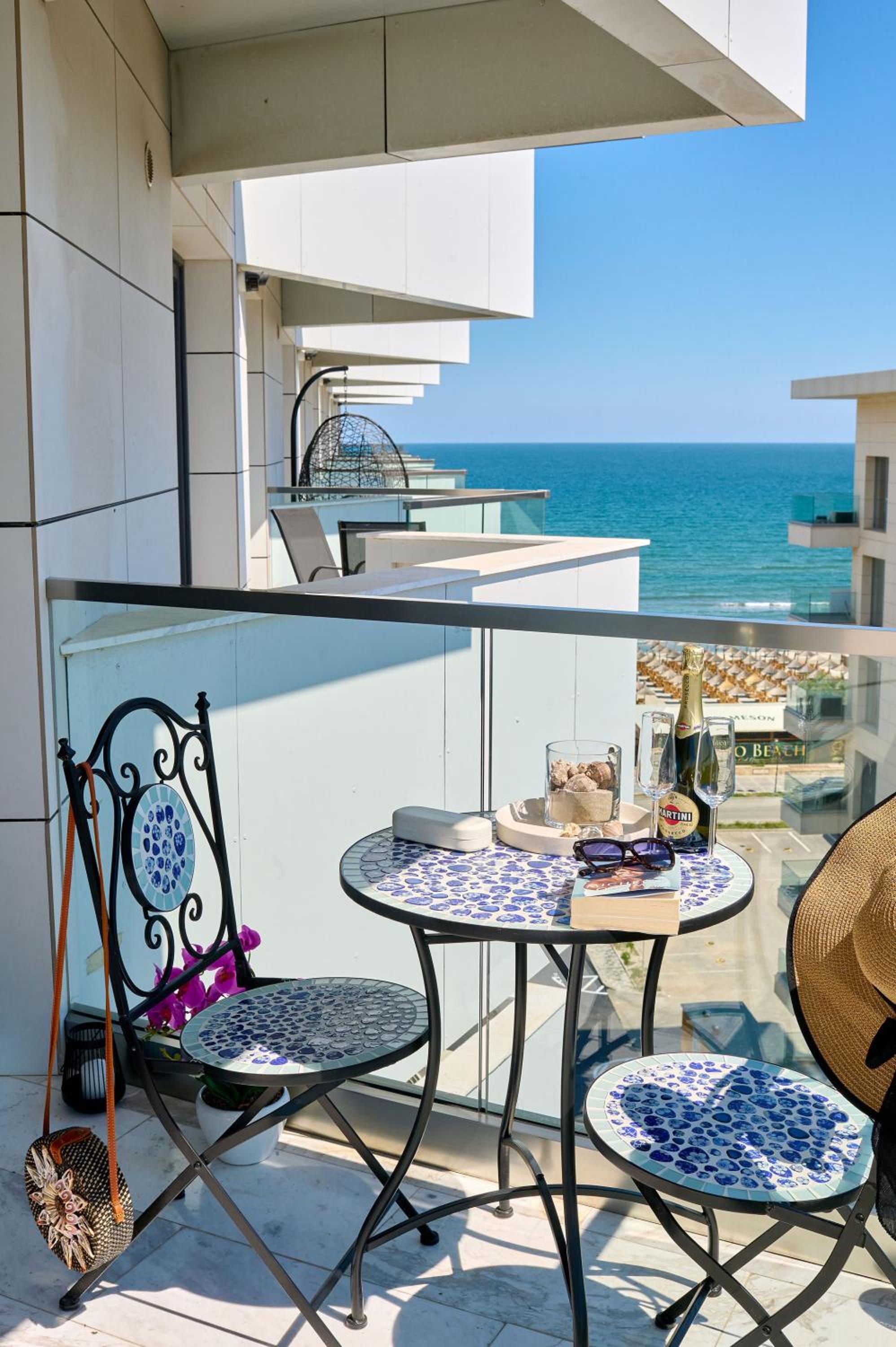 Good Vibes Apartment in Inifinity Pool&Spa- Parking