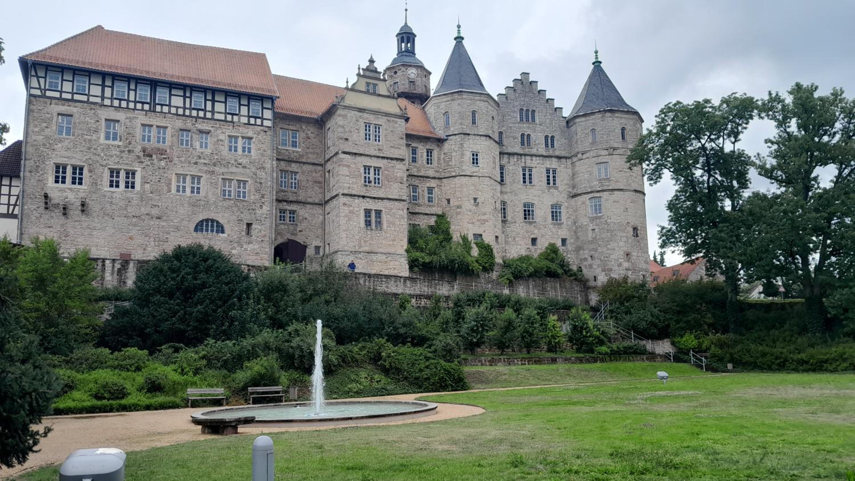 FeWo Oberhof - Tiefgarage und Parkplatz inklusive