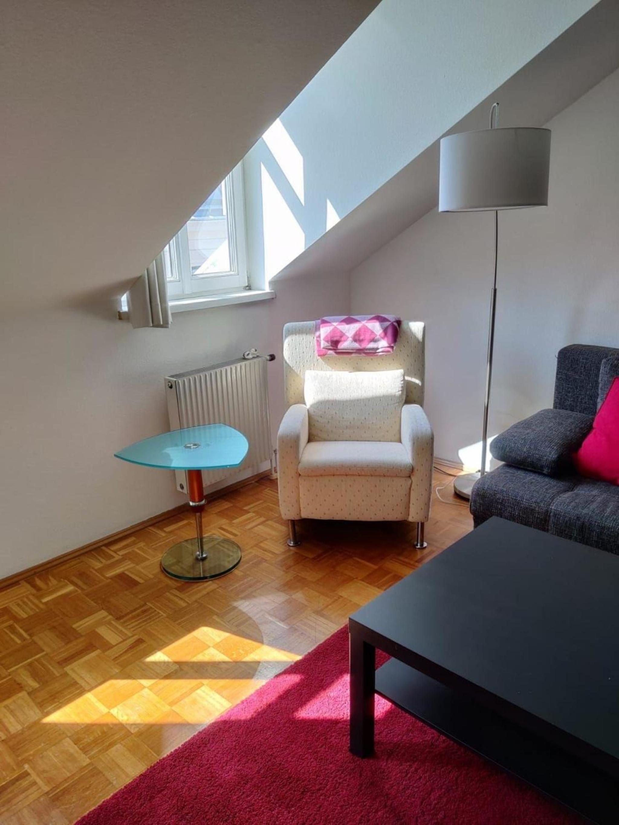 Klimatisiertes 3 Zimmer Appartement mit Terrasse