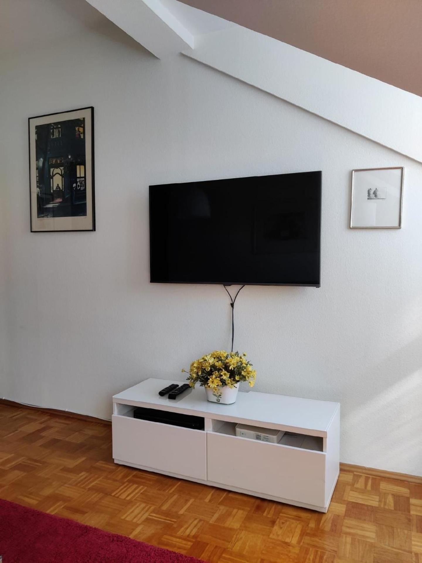 Klimatisiertes 3 Zimmer Appartement mit Terrasse