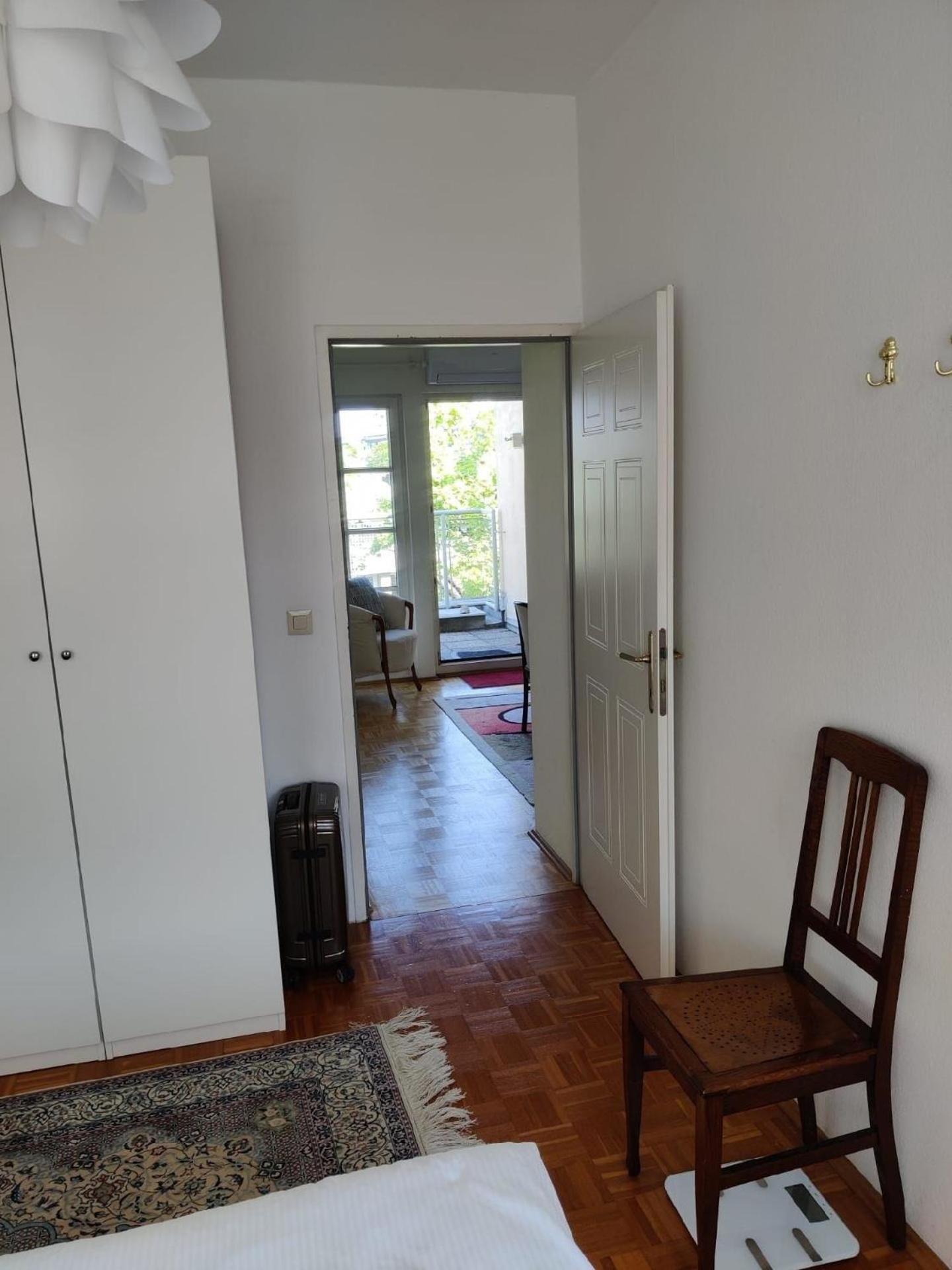 Klimatisiertes 3 Zimmer Appartement mit Terrasse