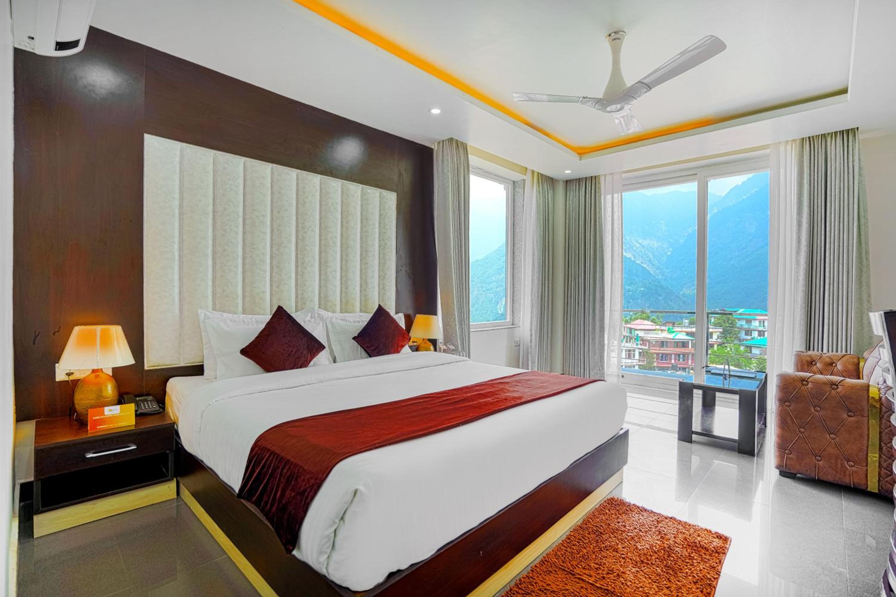 Aliza Inn And Suites By SRS Hotels view 4