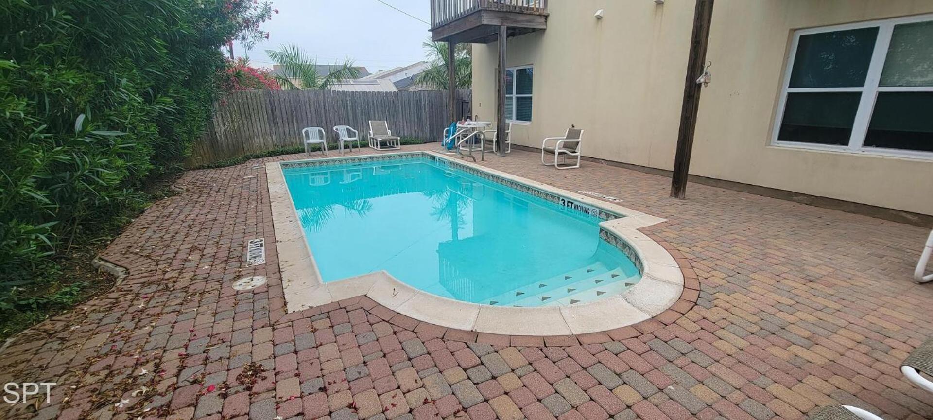 Beach & Palms condo
