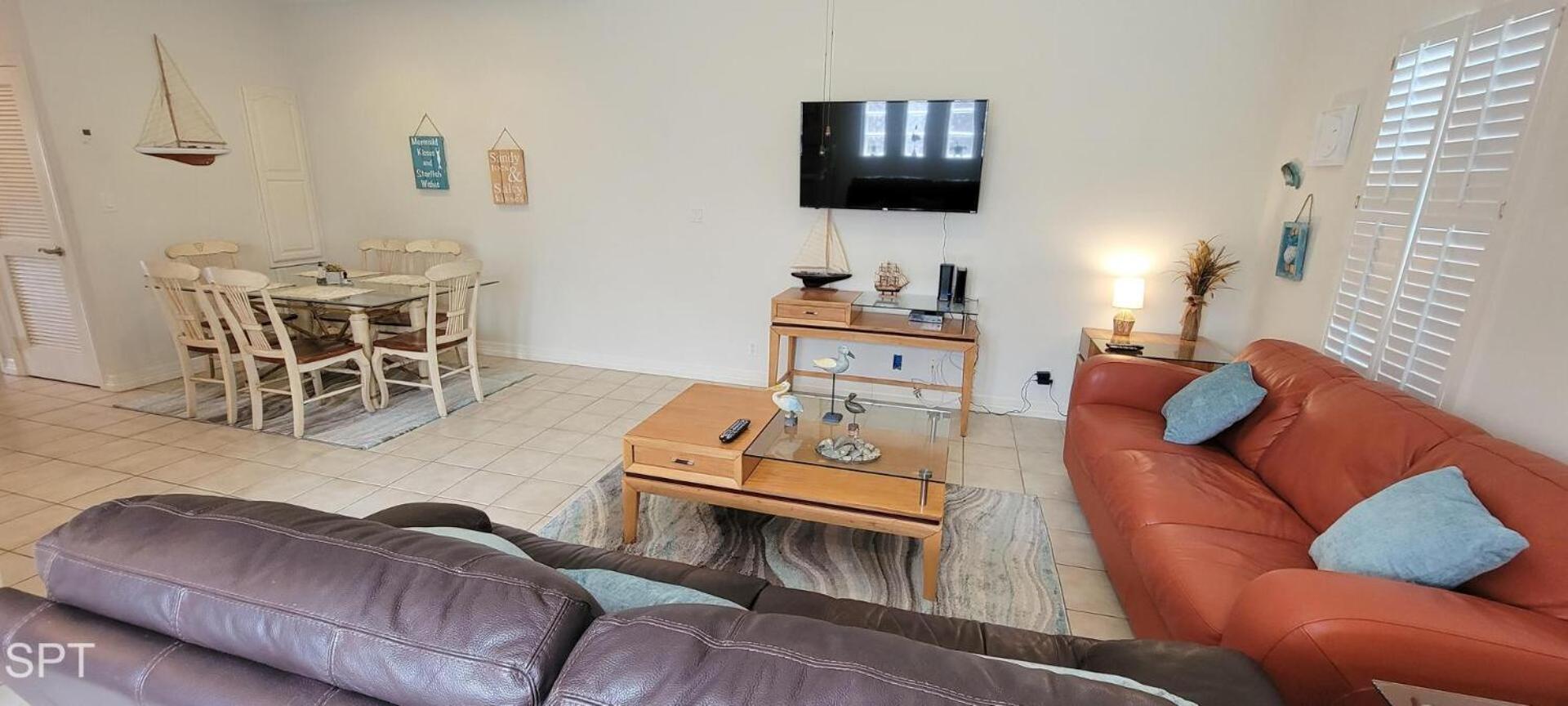 Beach & Palms condo