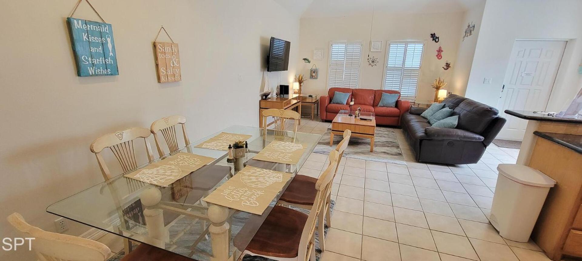 Beach & Palms condo