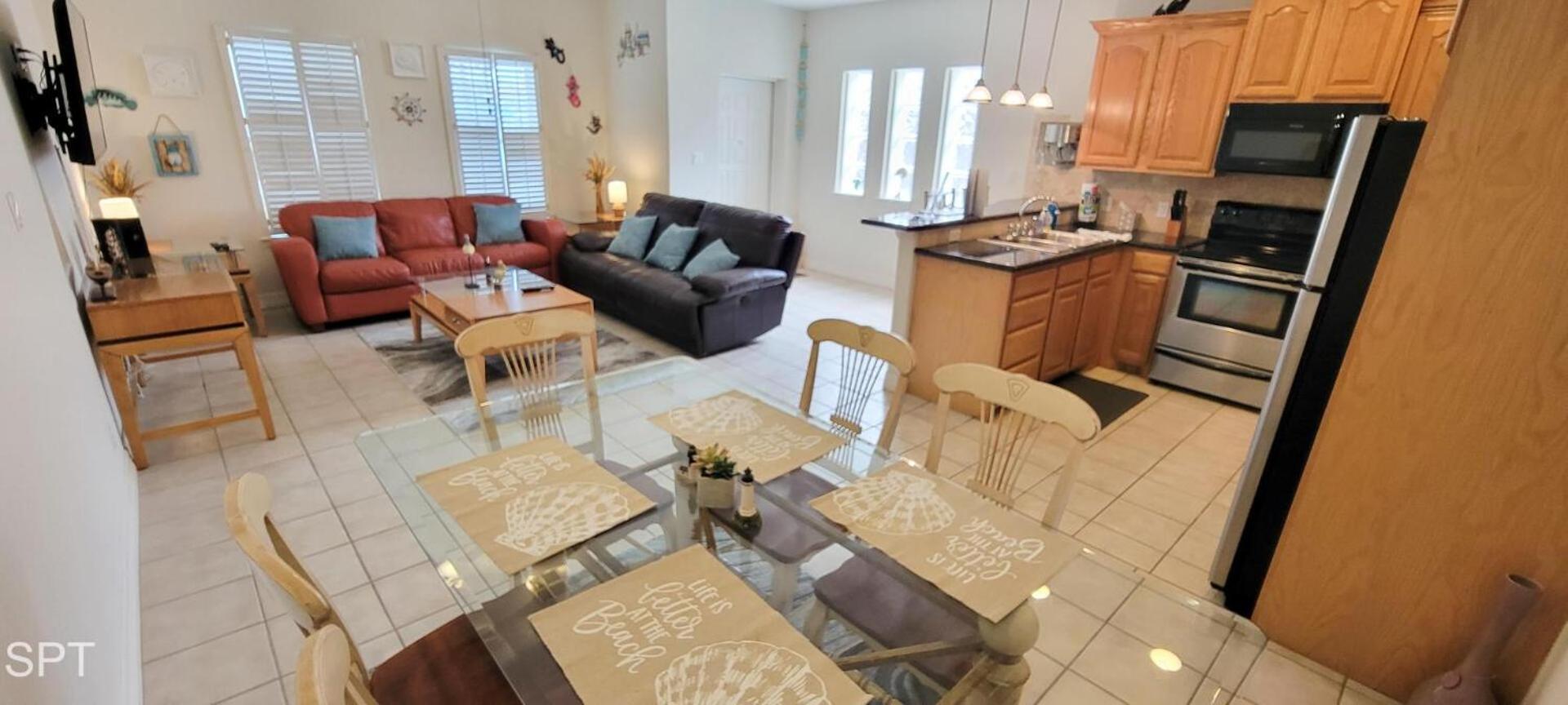 Beach & Palms condo