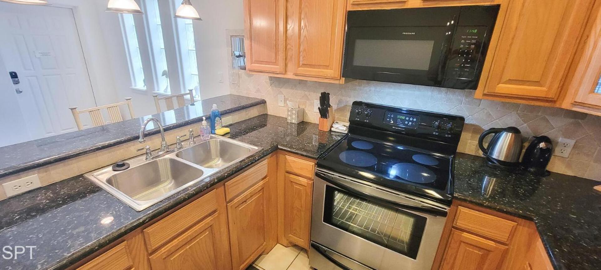 Beach & Palms condo