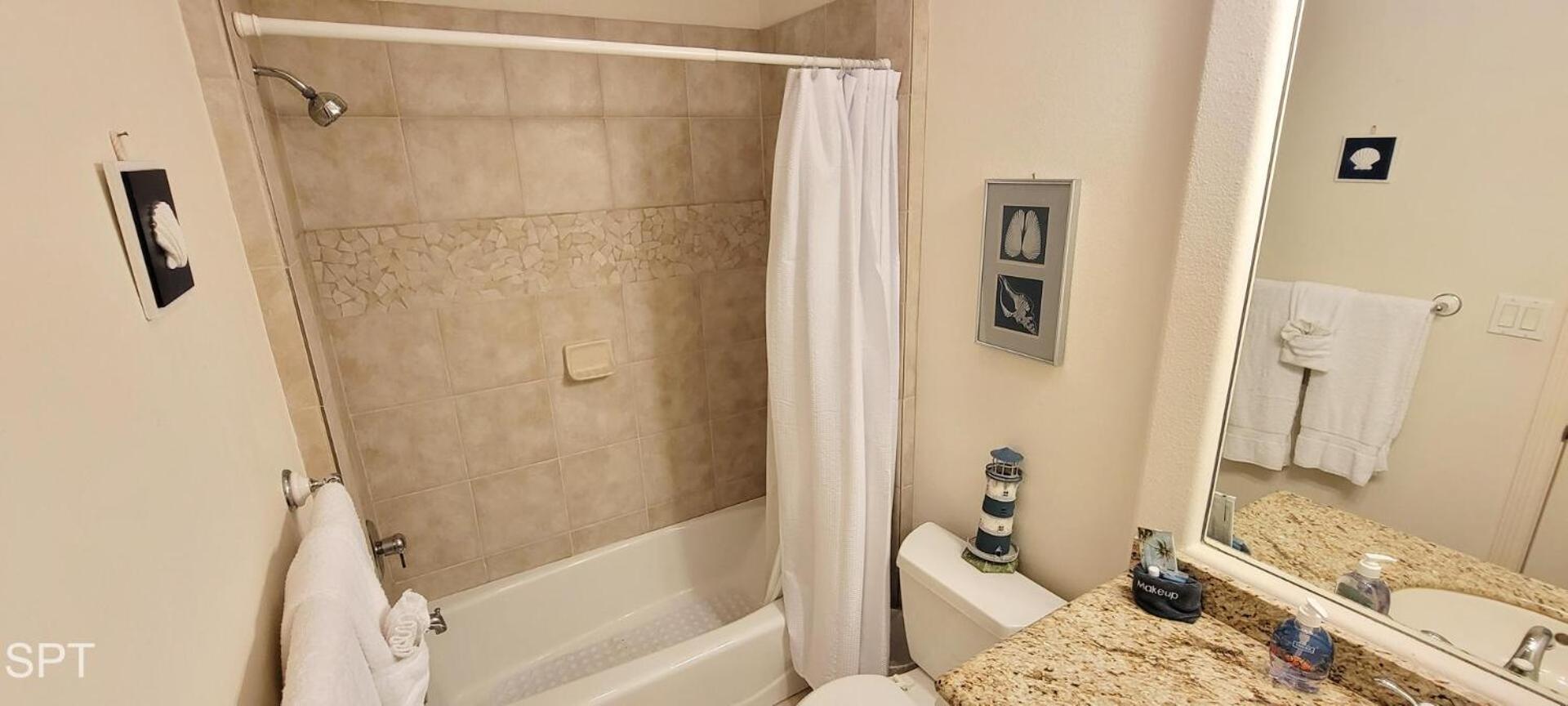 Beach & Palms condo