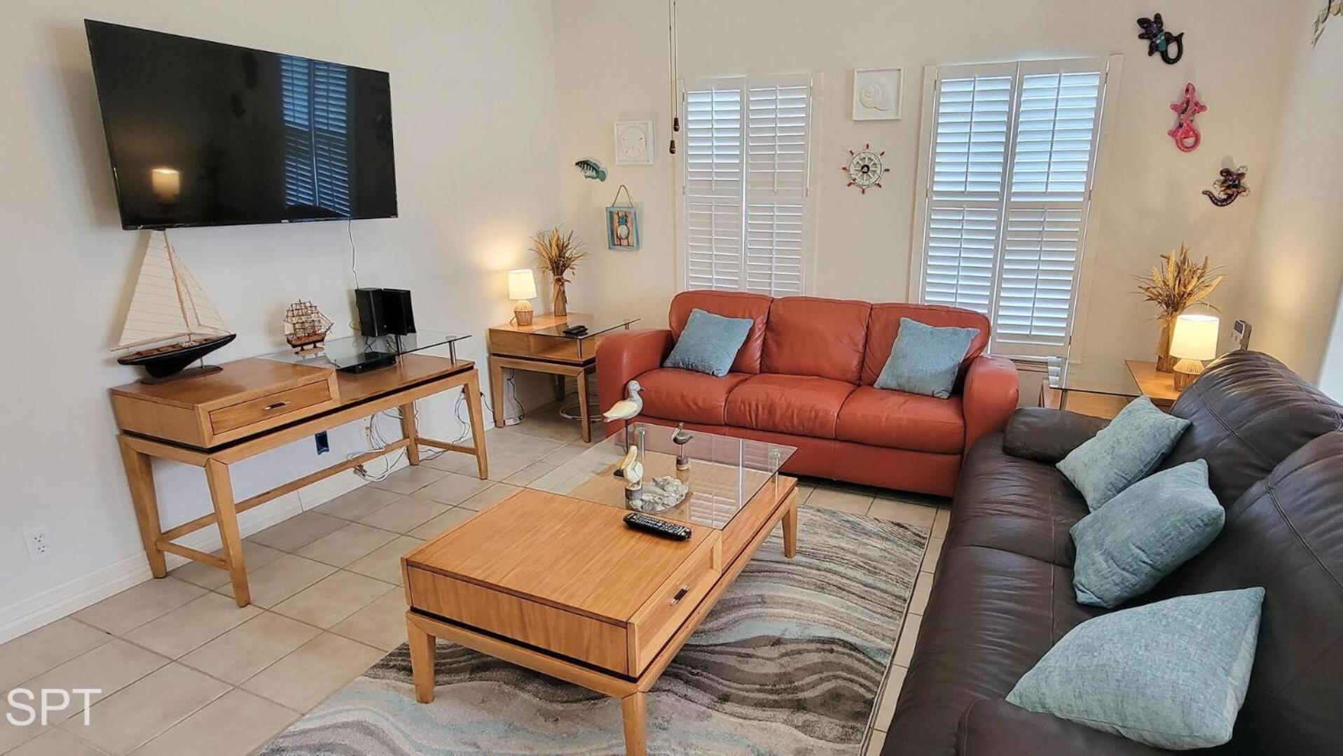 Beach & Palms condo