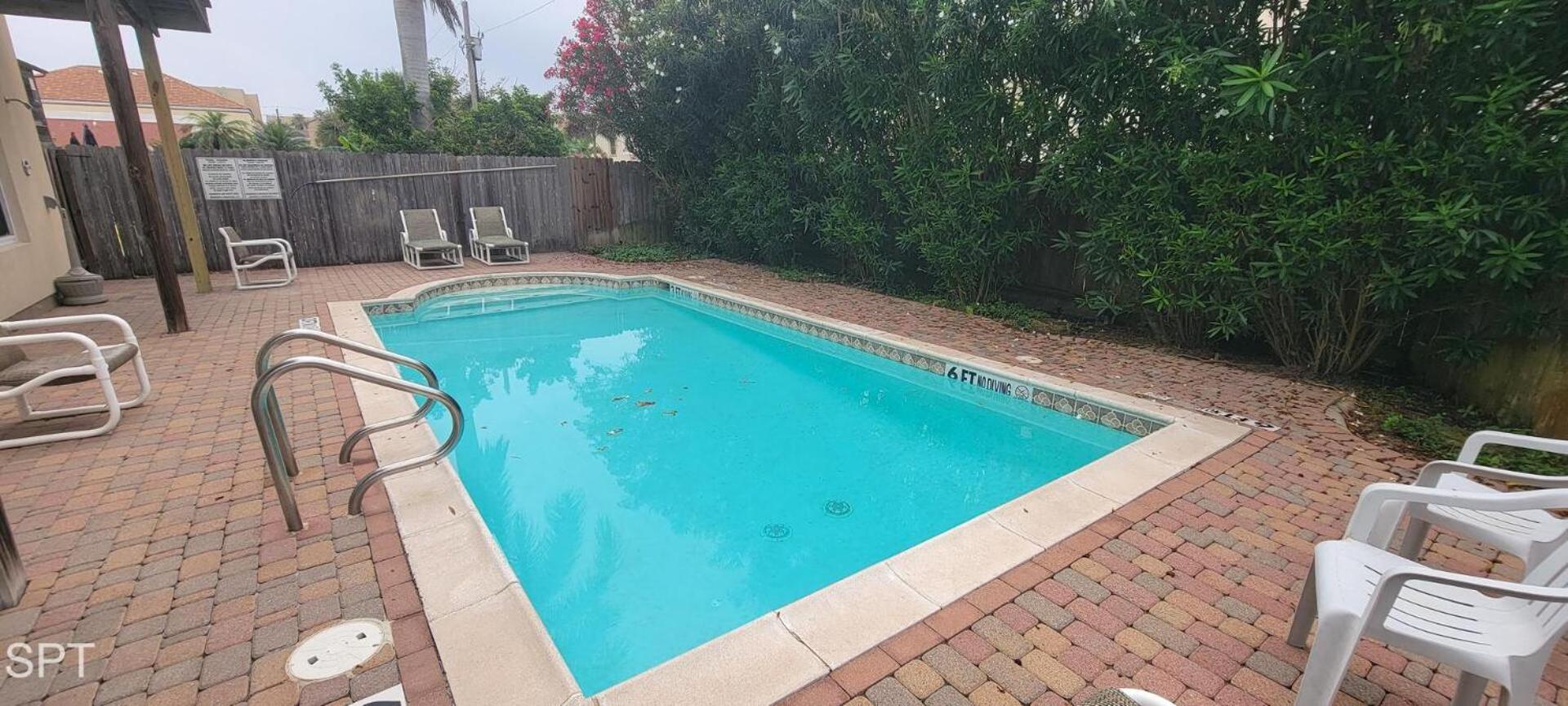 Beach & Palms condo