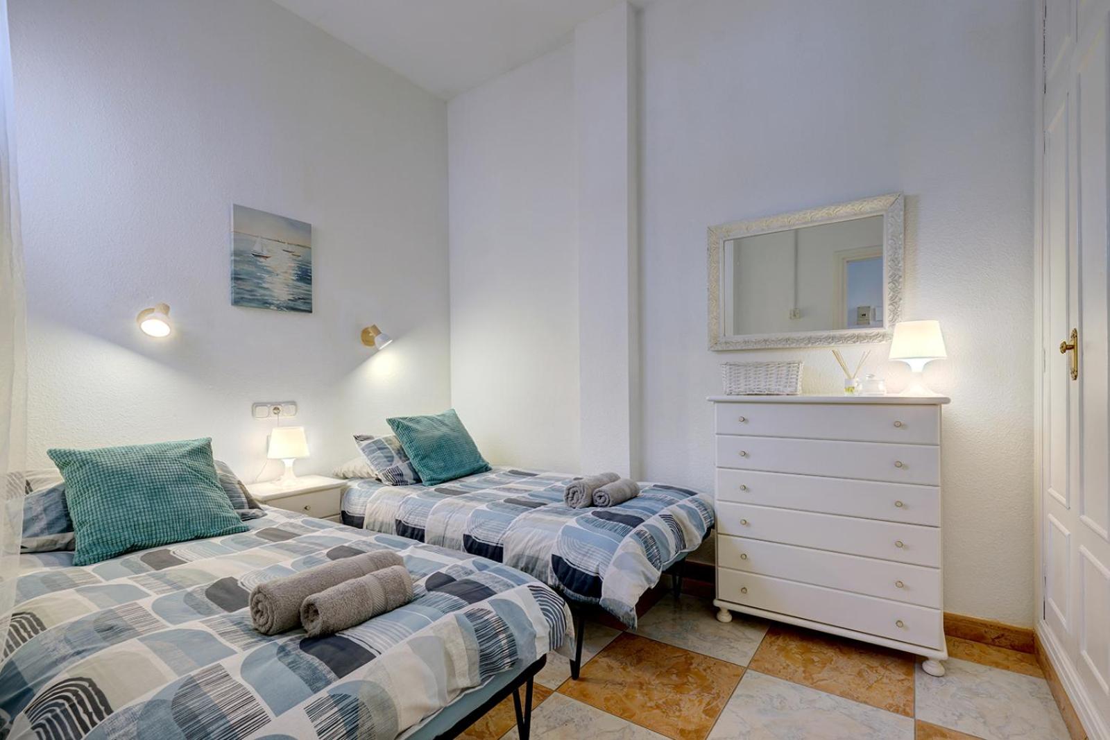 008 Plaza Ole Beachfront Apartment with Sea Views and Beach Access view 4
