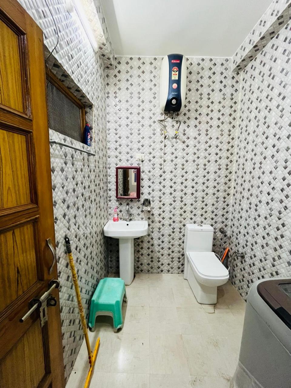 Photo 19