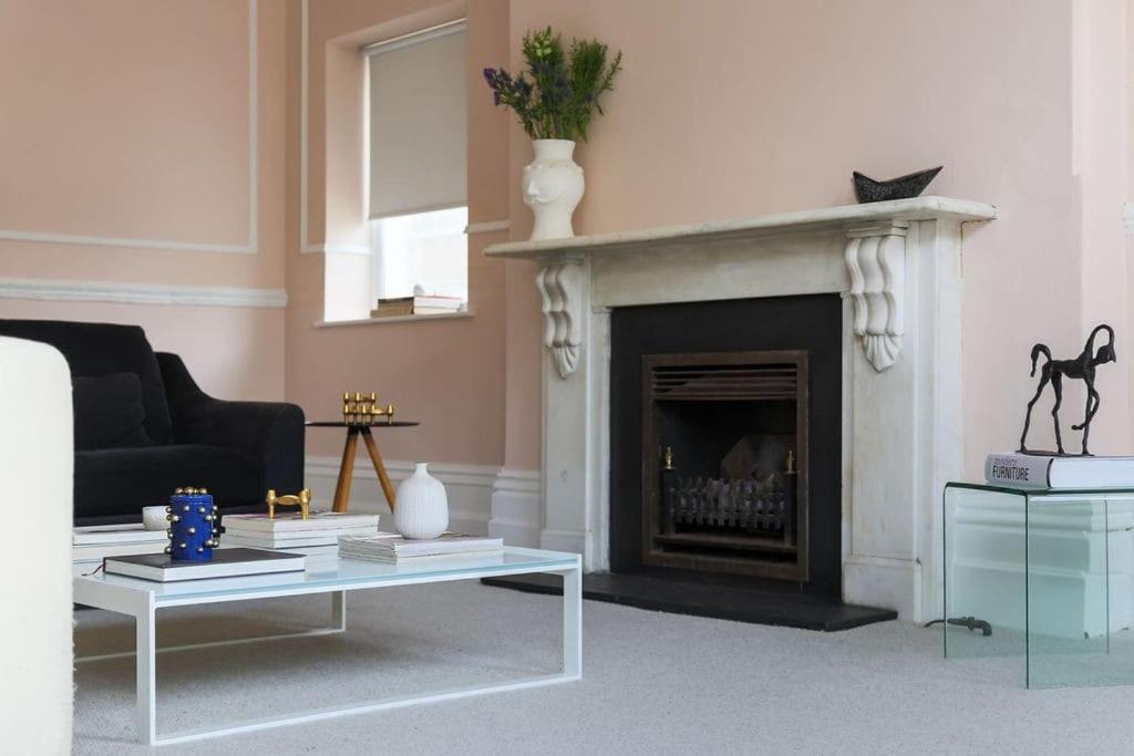 Stylish Mansion Apartment - Seaviews - Hove FREE PARKING view 3