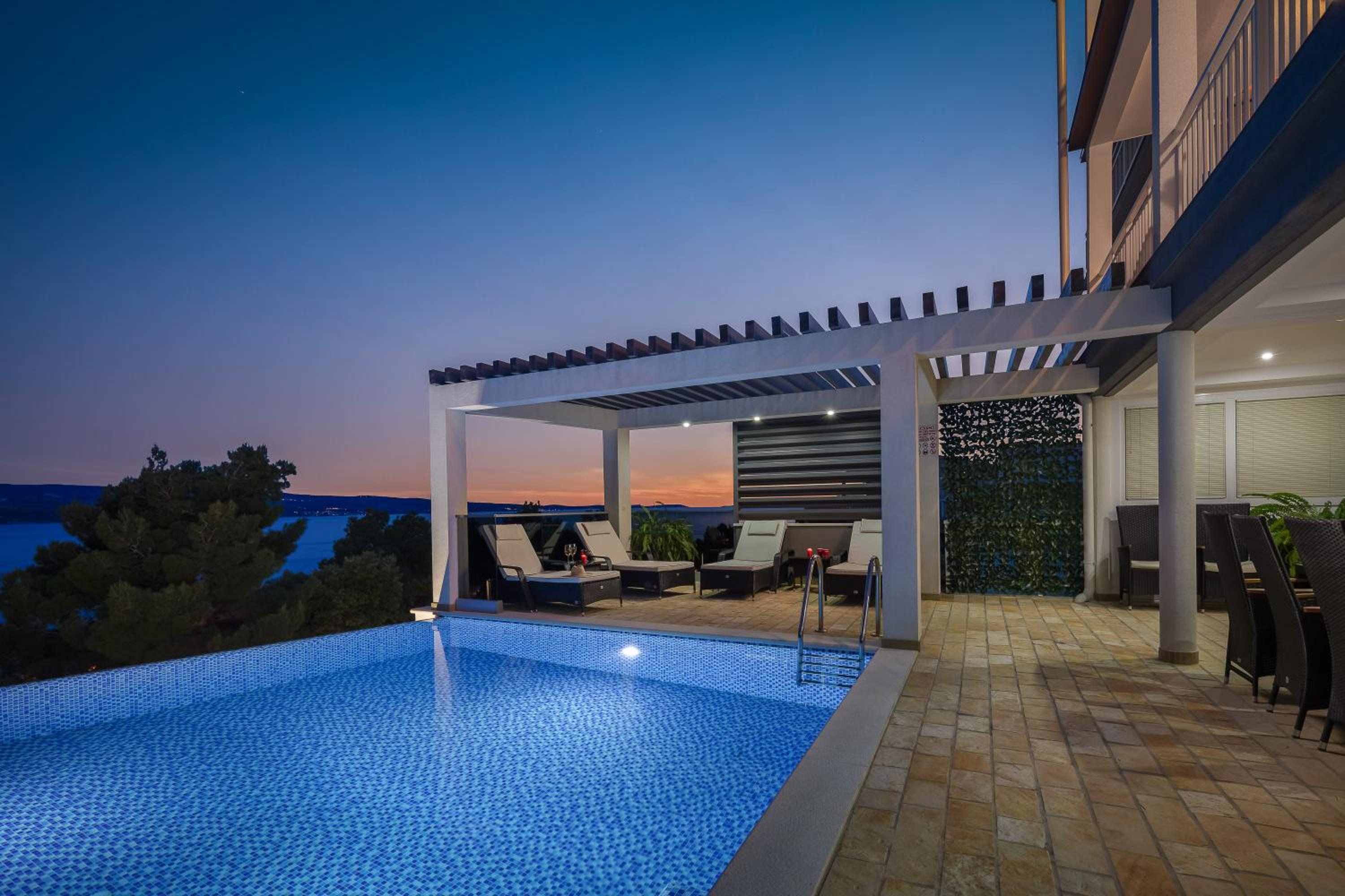 Luxury Seafront Villa with Heated Pool, Jacuzzi, Sea View, 150 m from Beach view 2
