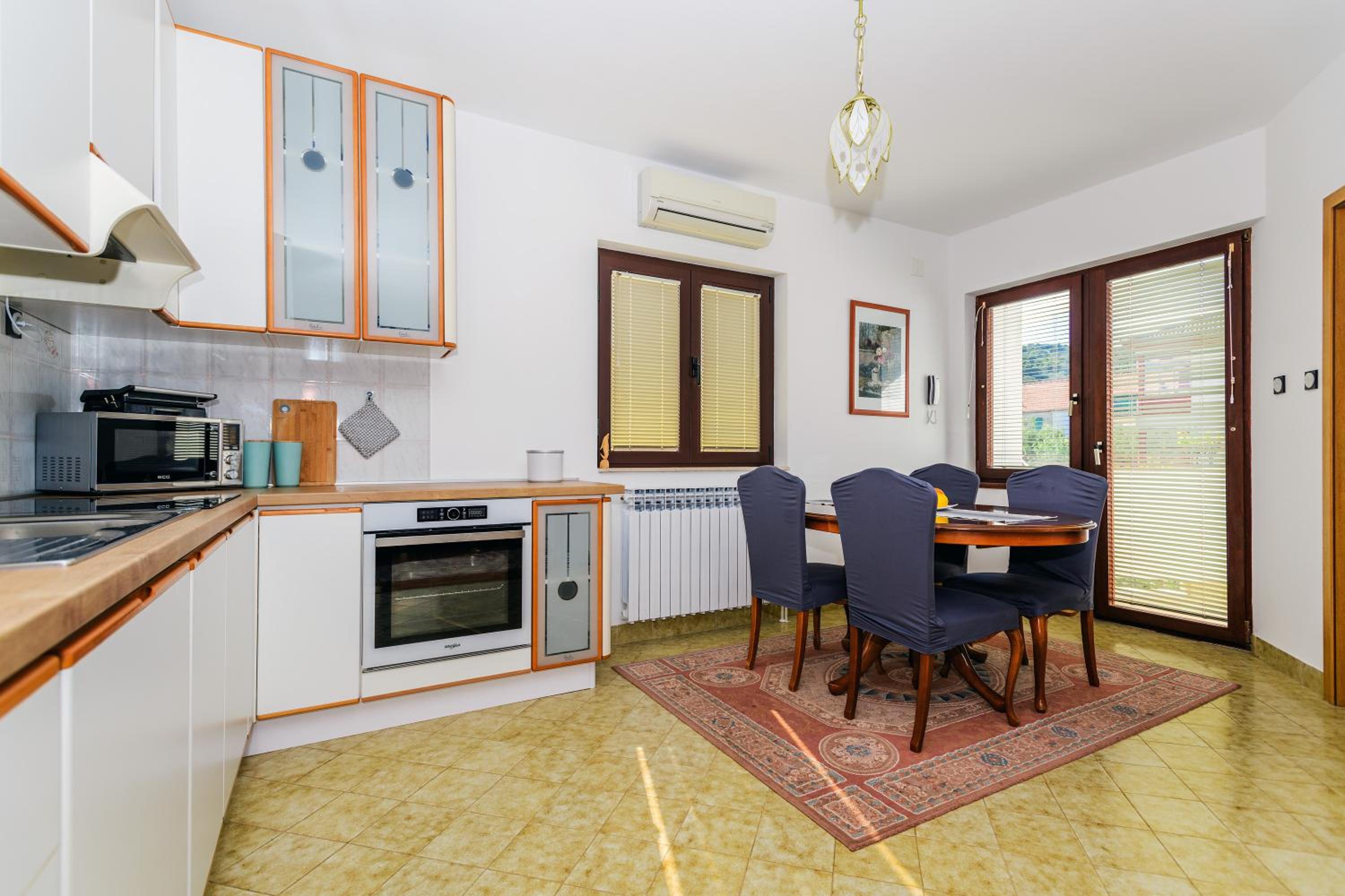 Holiday apartment Kali - Ugljan island