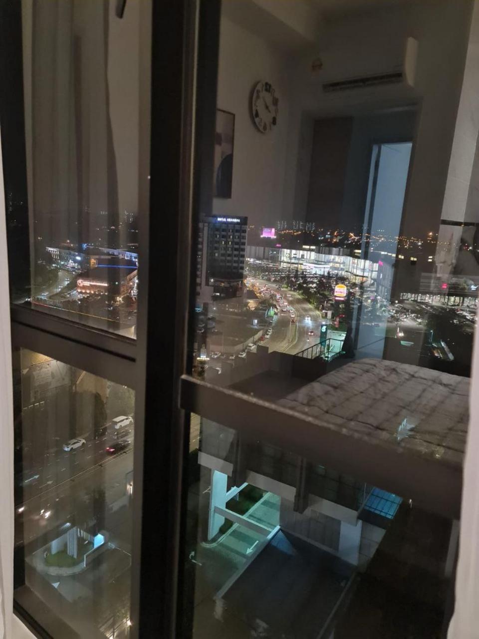 Sky Tree Serviced Apartment at Bukit Indah With Netflix