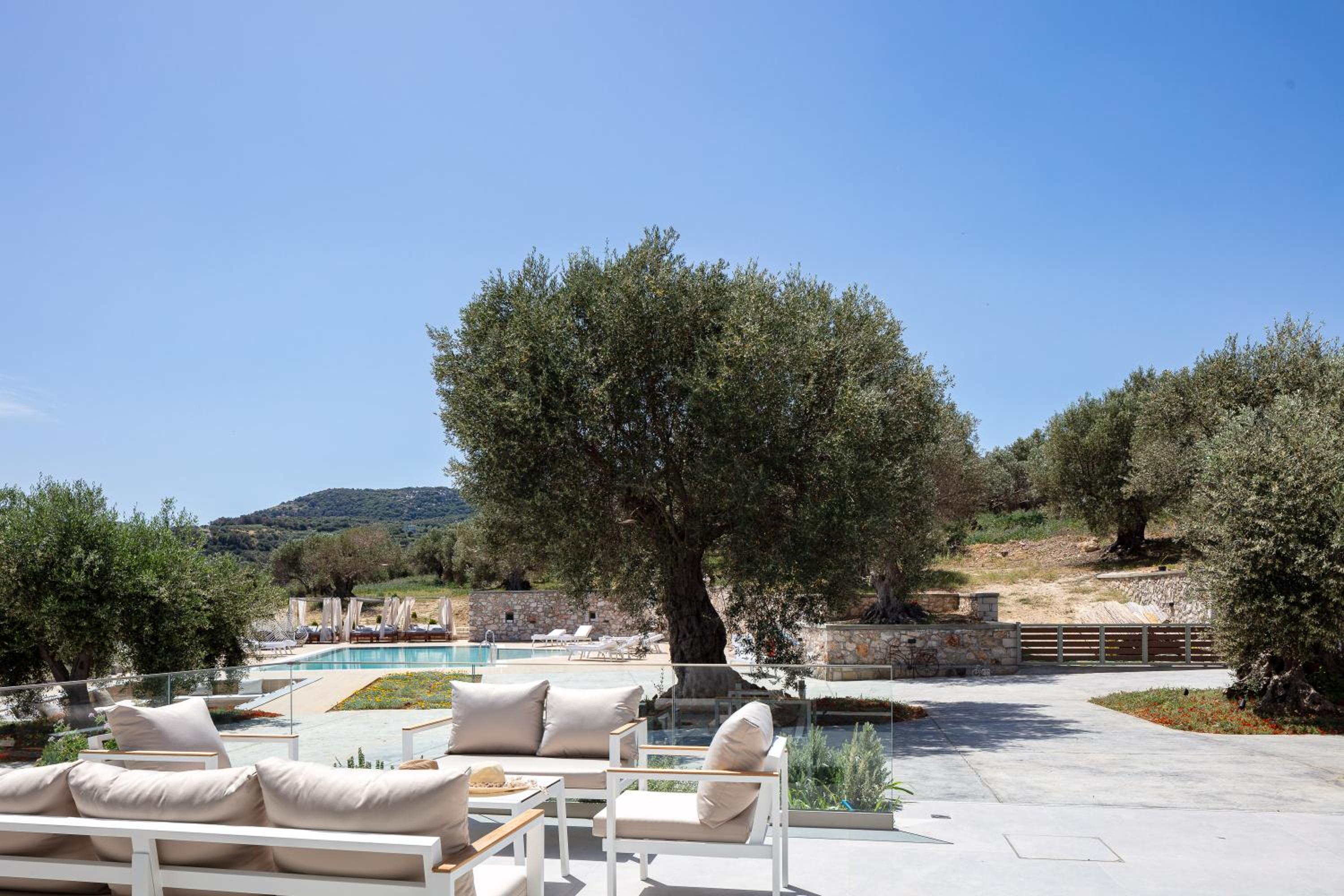 Nomadic Villa - Perpetual motion by etouri