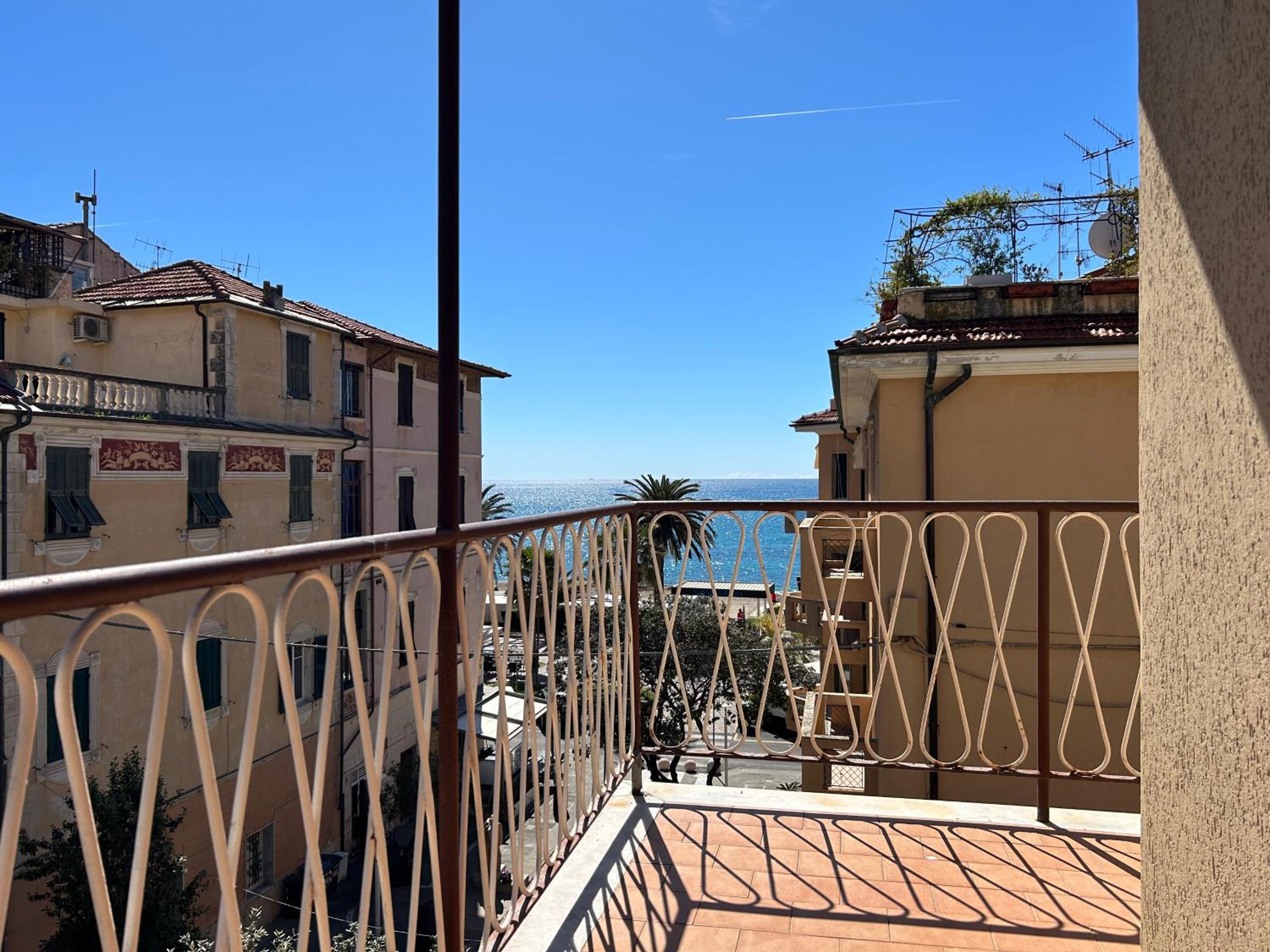 RivieraRent Ca Bolla sul mare MTB paradise view 2