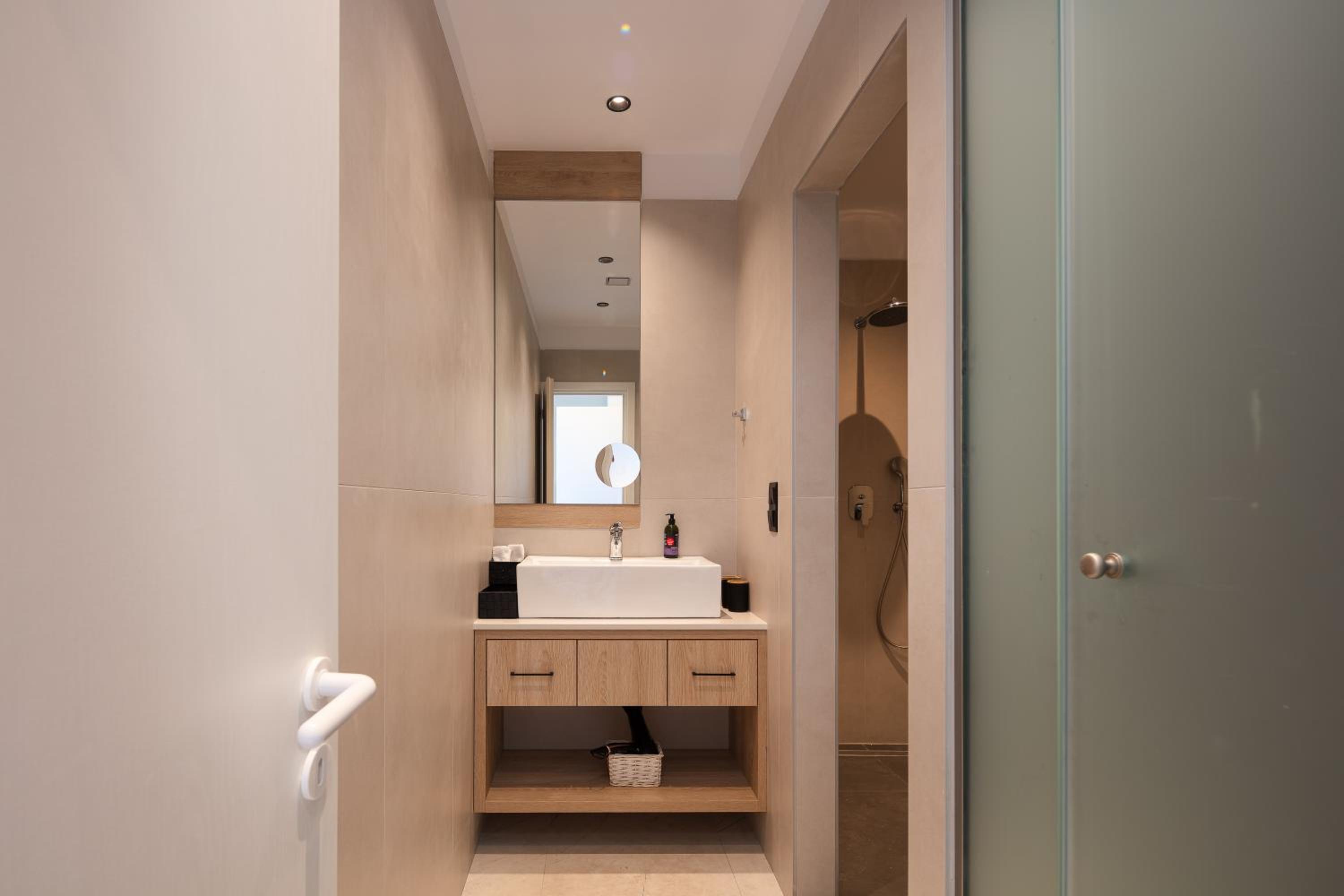 Nomadic Villa - Perpetual motion by etouri
