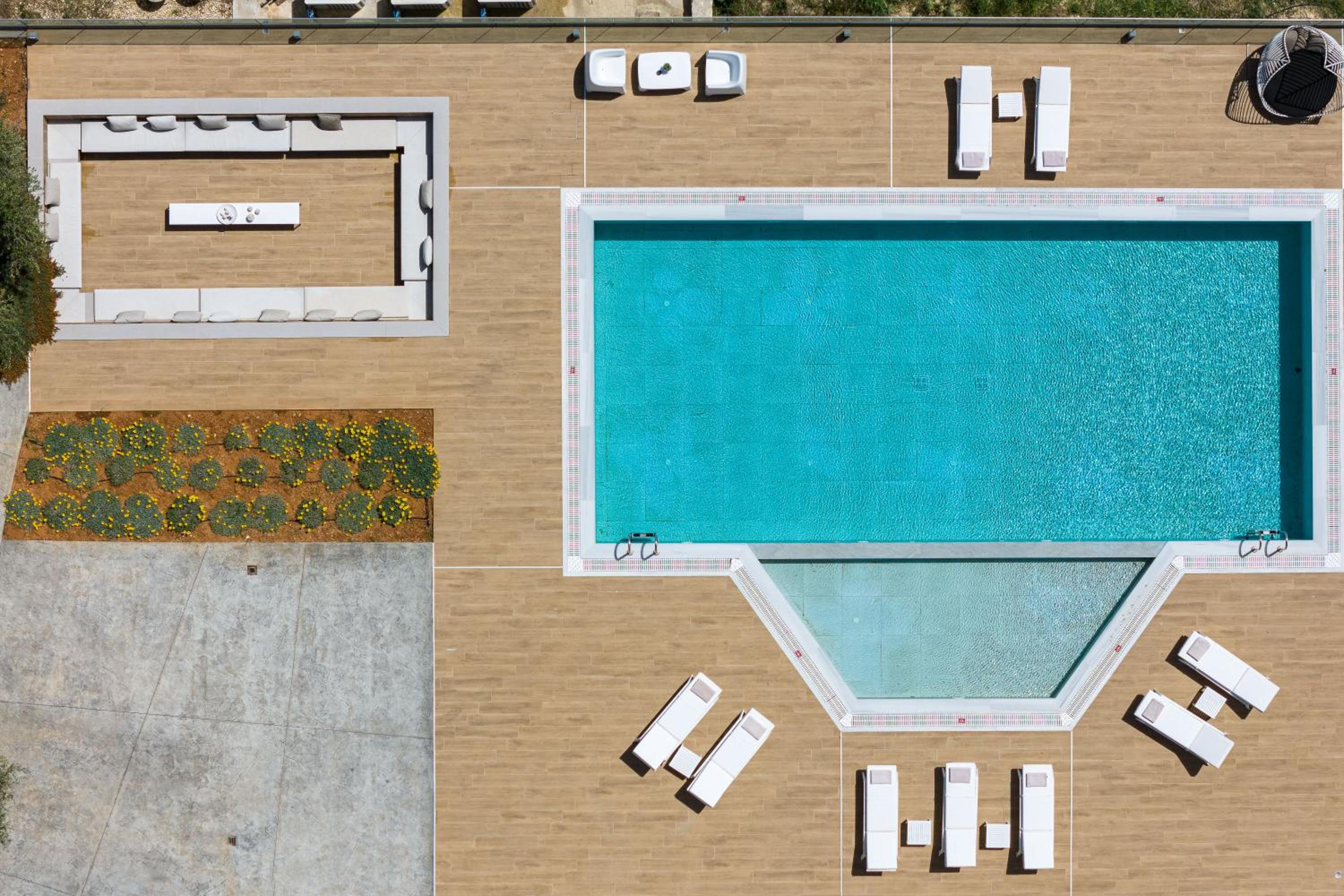 Nomadic Villa - Perpetual motion by etouri
