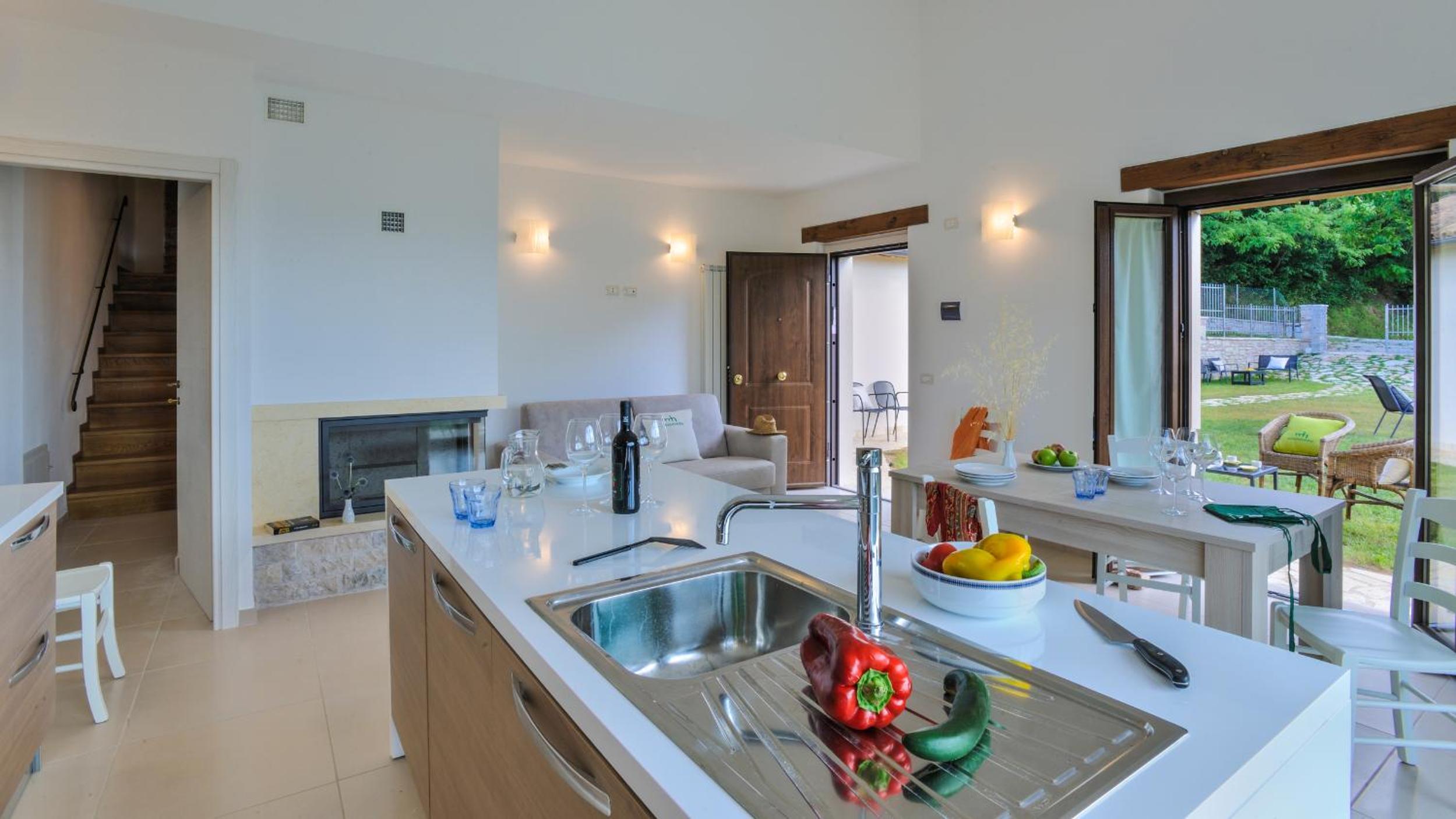 ACQUANERA 6, Emma Villas view 3