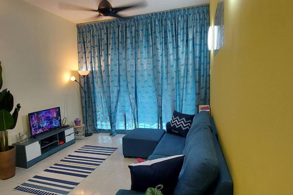 KLIA Minimalist Gr Fl Villa w free park & TV photo 1