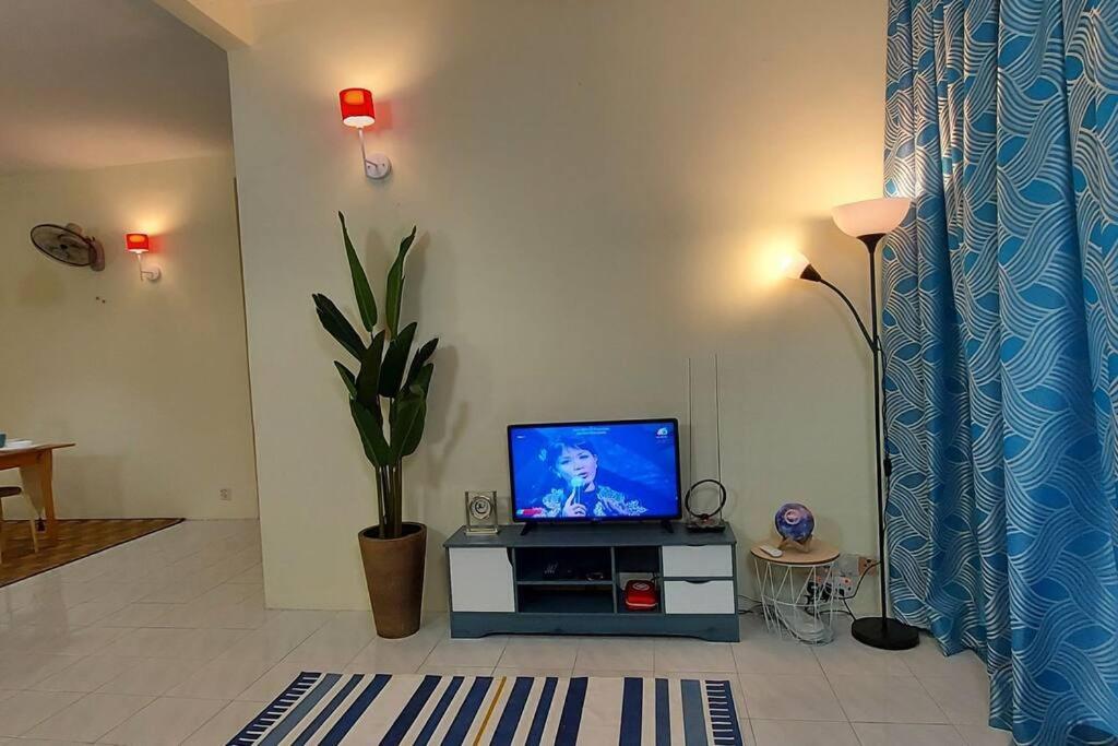 KLIA Minimalist Gr Fl Villa w free park & TV photo 8
