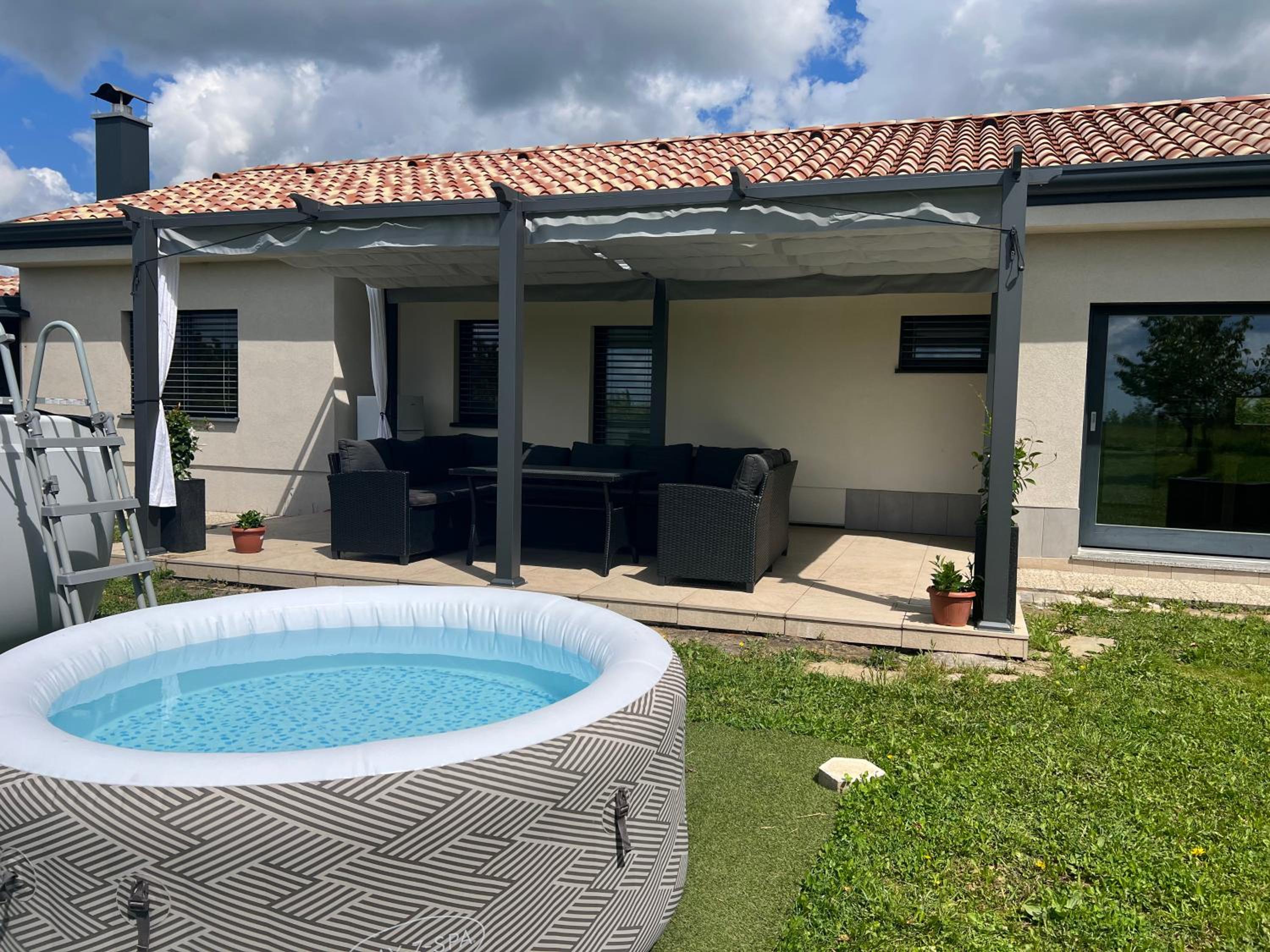 Capo House