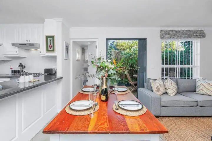 Cosy Home in Claremont view 5
