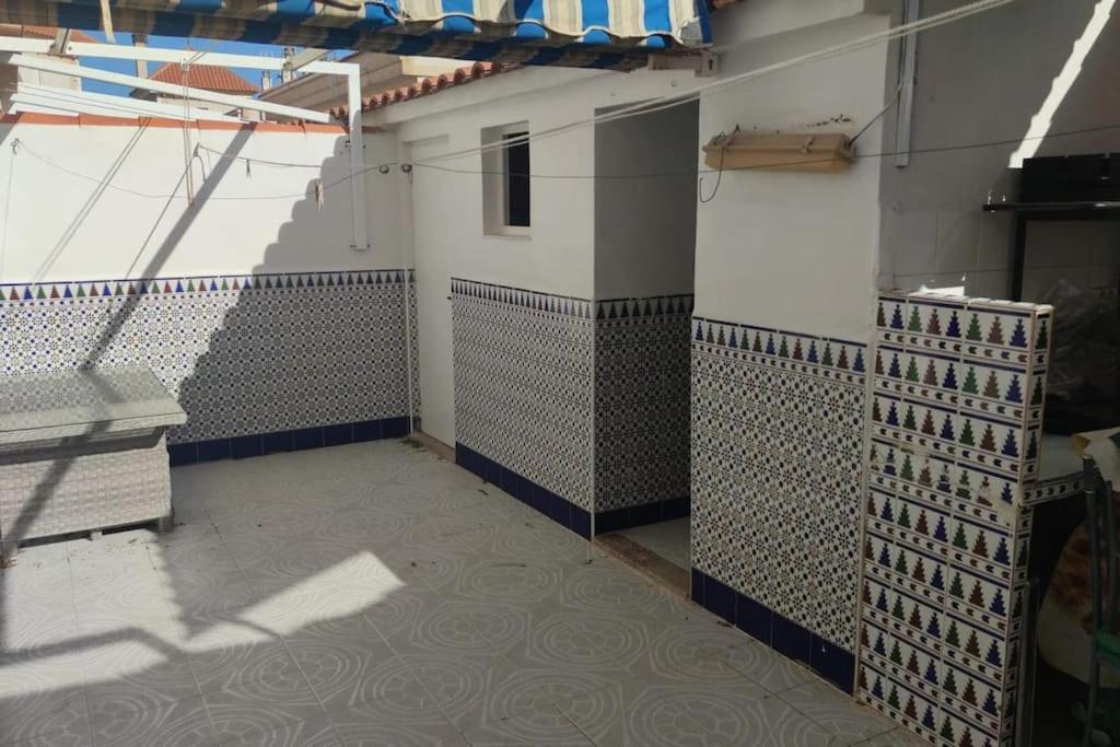 Espacioso casa cerca junto al mar