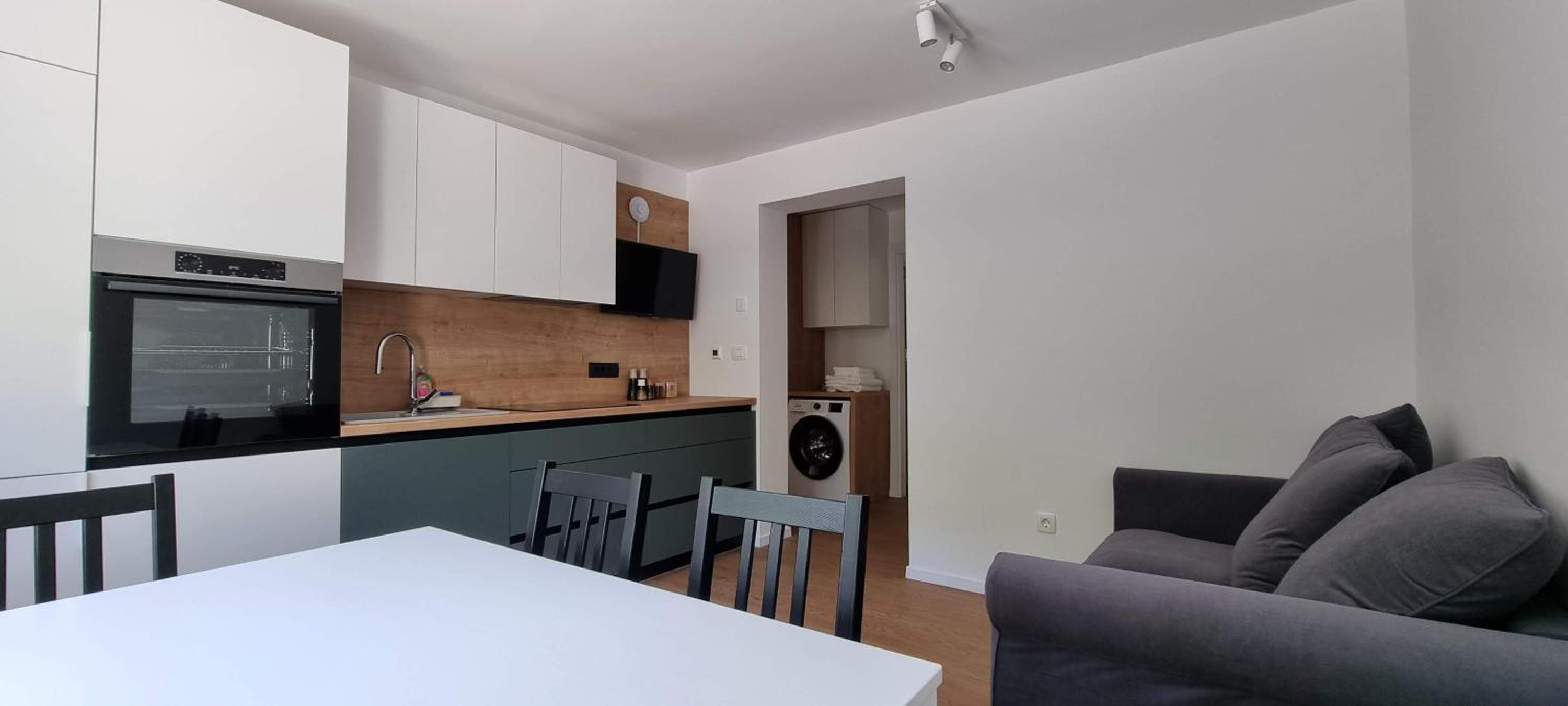 Naia Apartments