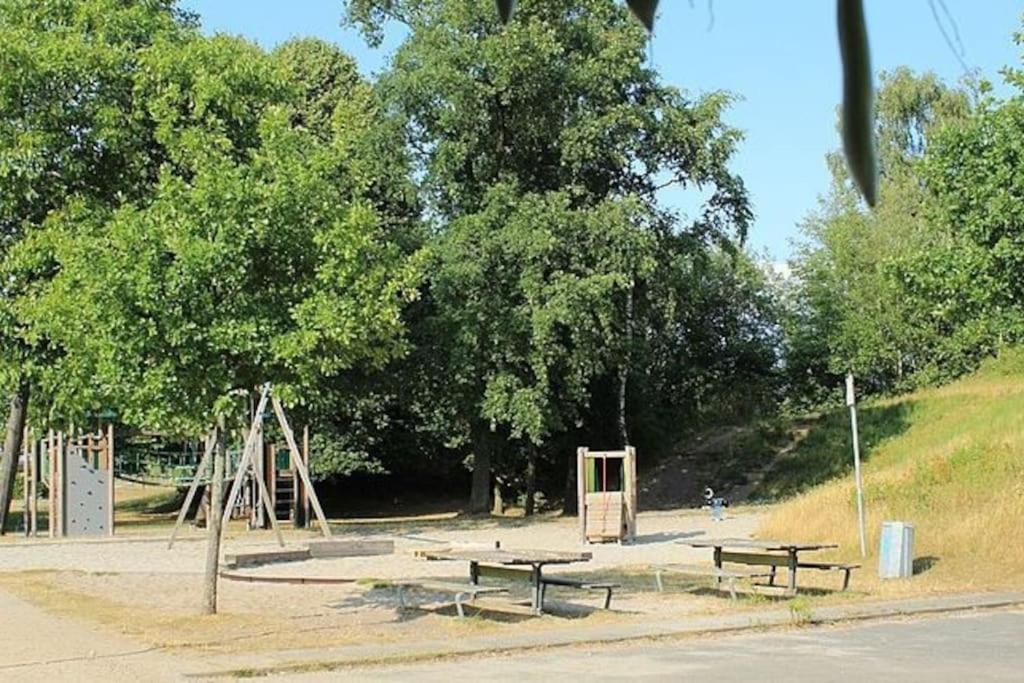 FeWo Grüne Linie mit Balkon-Parken-Wallbox-TV-KoNi