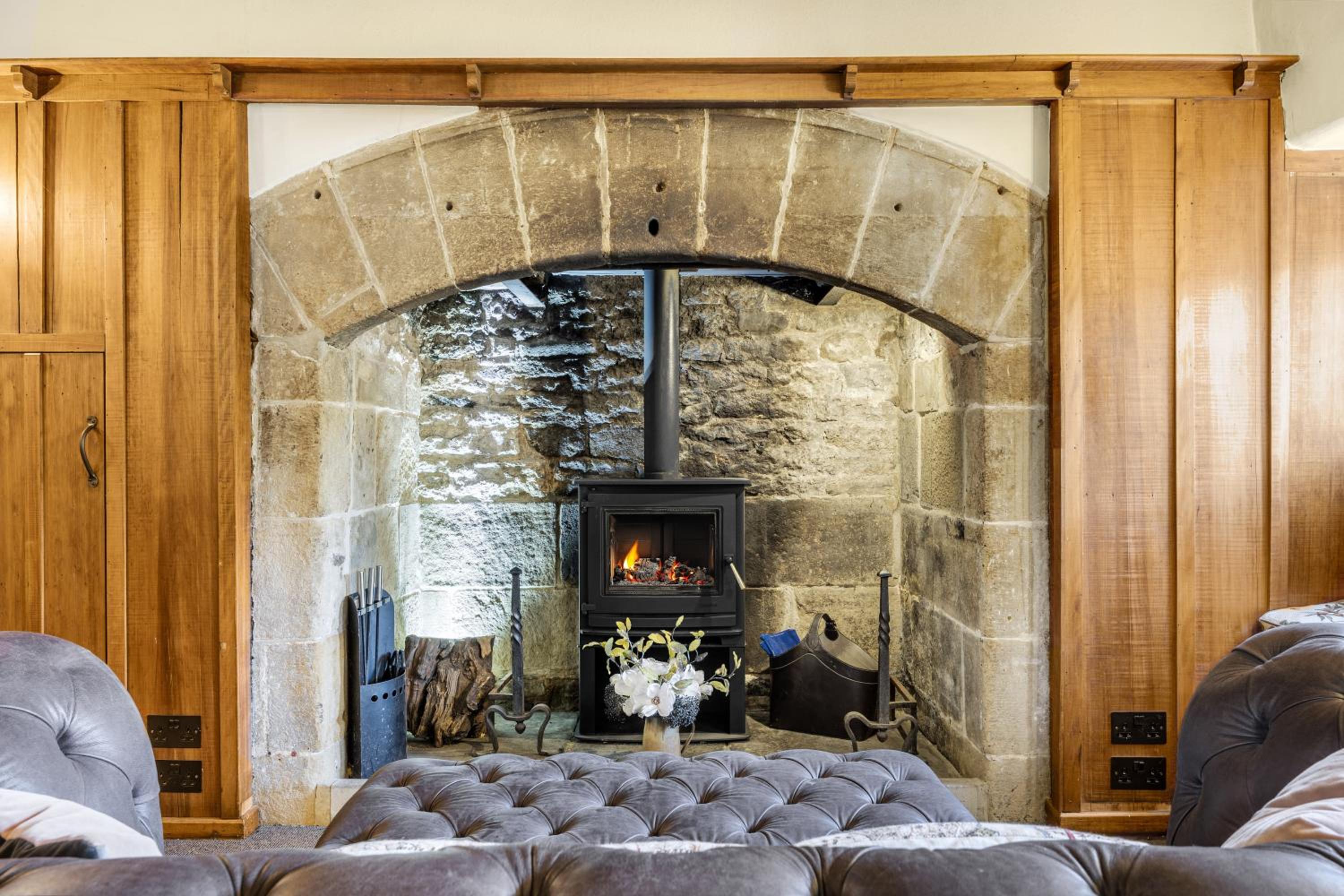 Grade II Listed Peak District Property