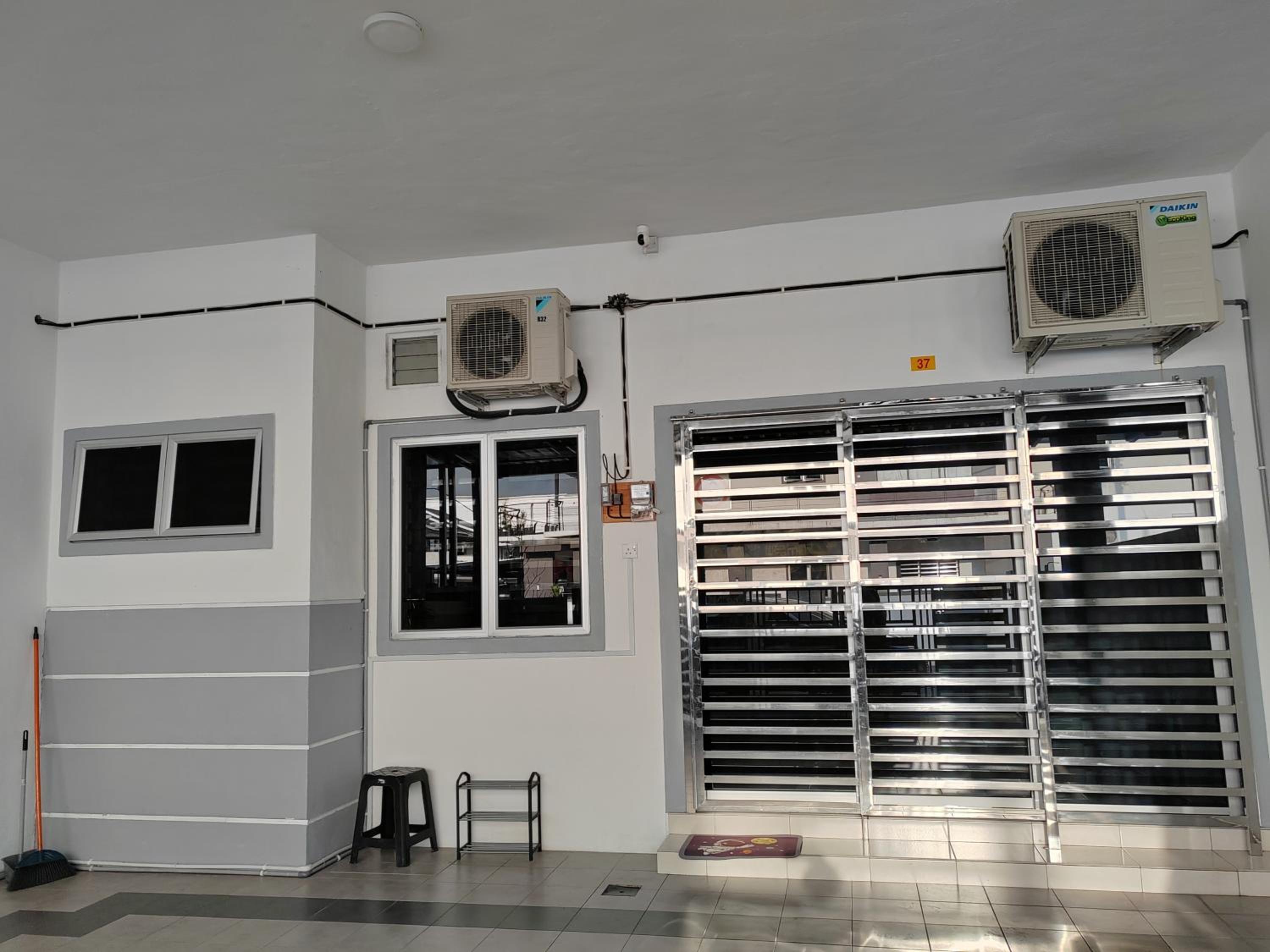 My Homestay Sitiawan - Astronaut Space House 8 Pax photo 6