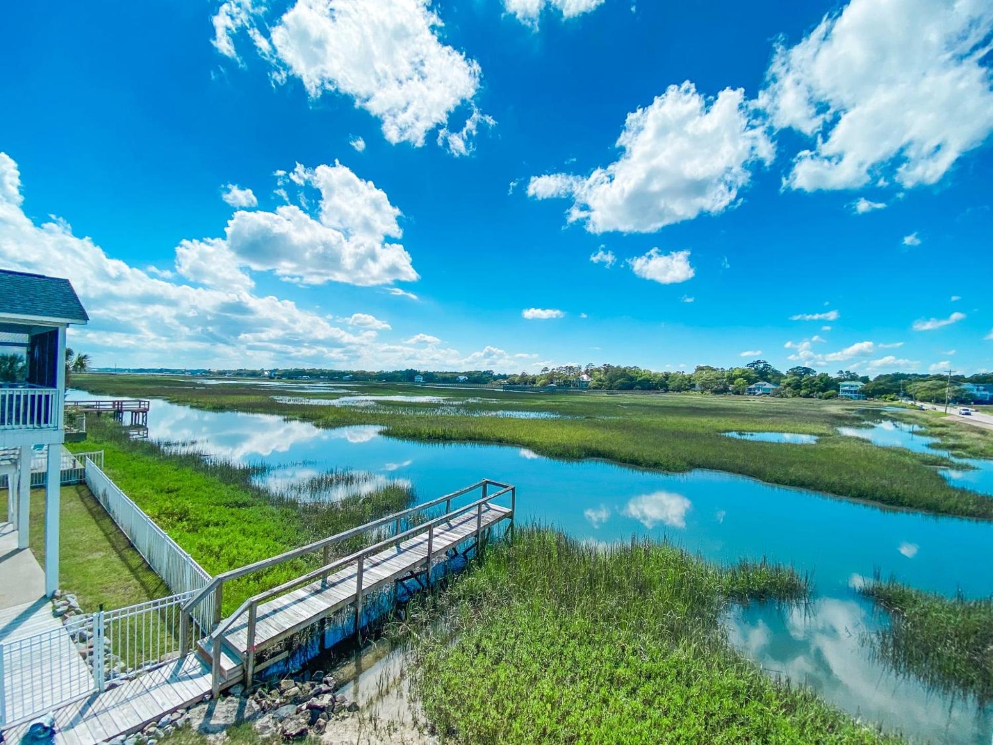 Teal Tidez Ocean View Luxury Home w Crows Nest view 3