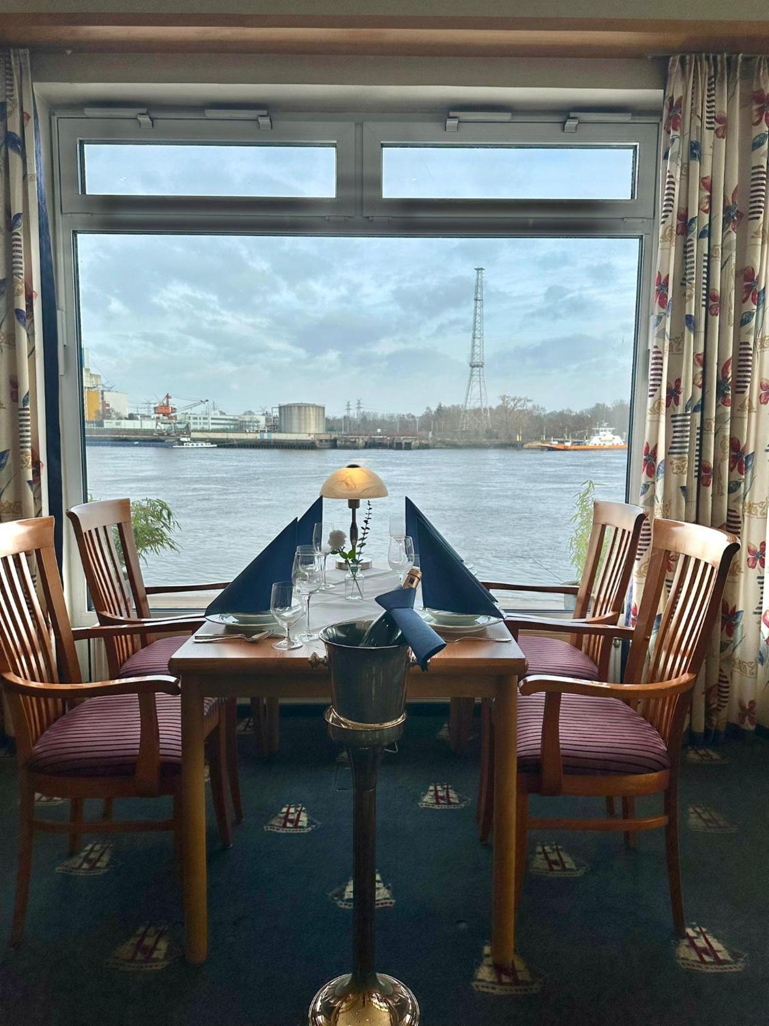 Gästehaus Weserblick am Weser-Sandstrand