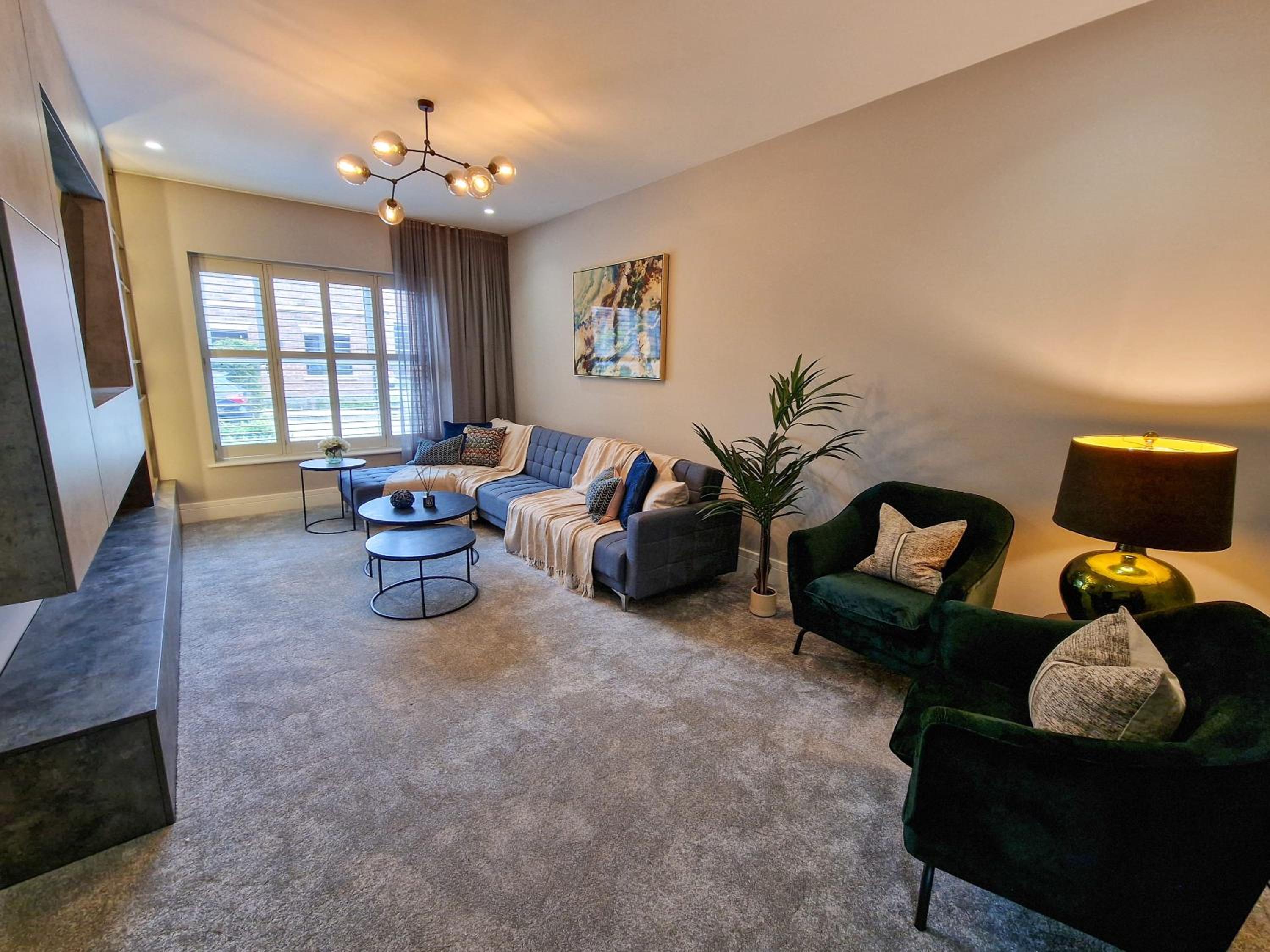 Luxury 5 Star Didsbury Home by City SuperHost view 3
