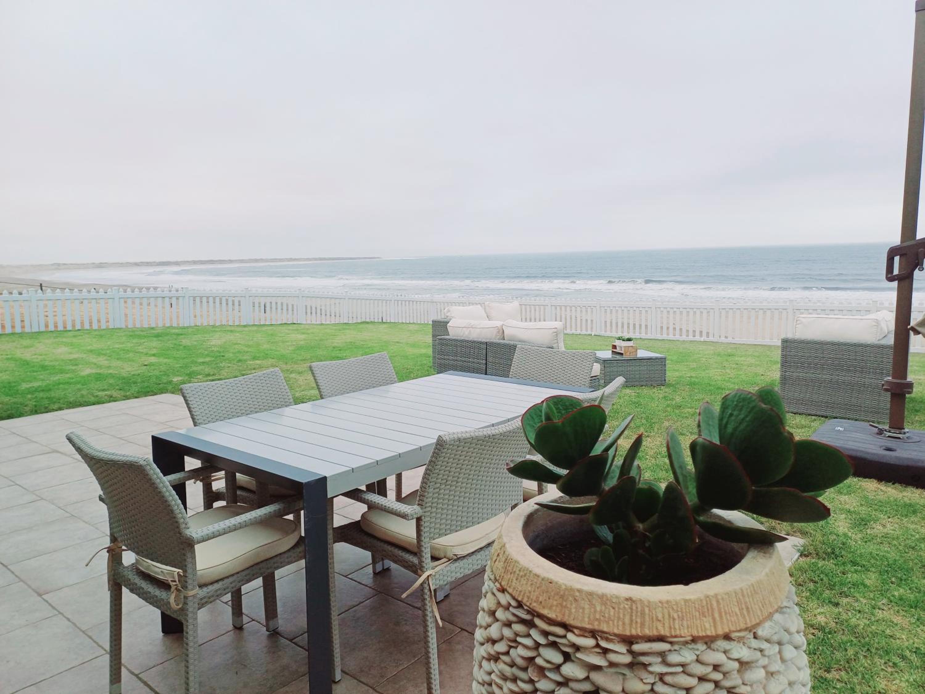 Beachfront Lux Escape