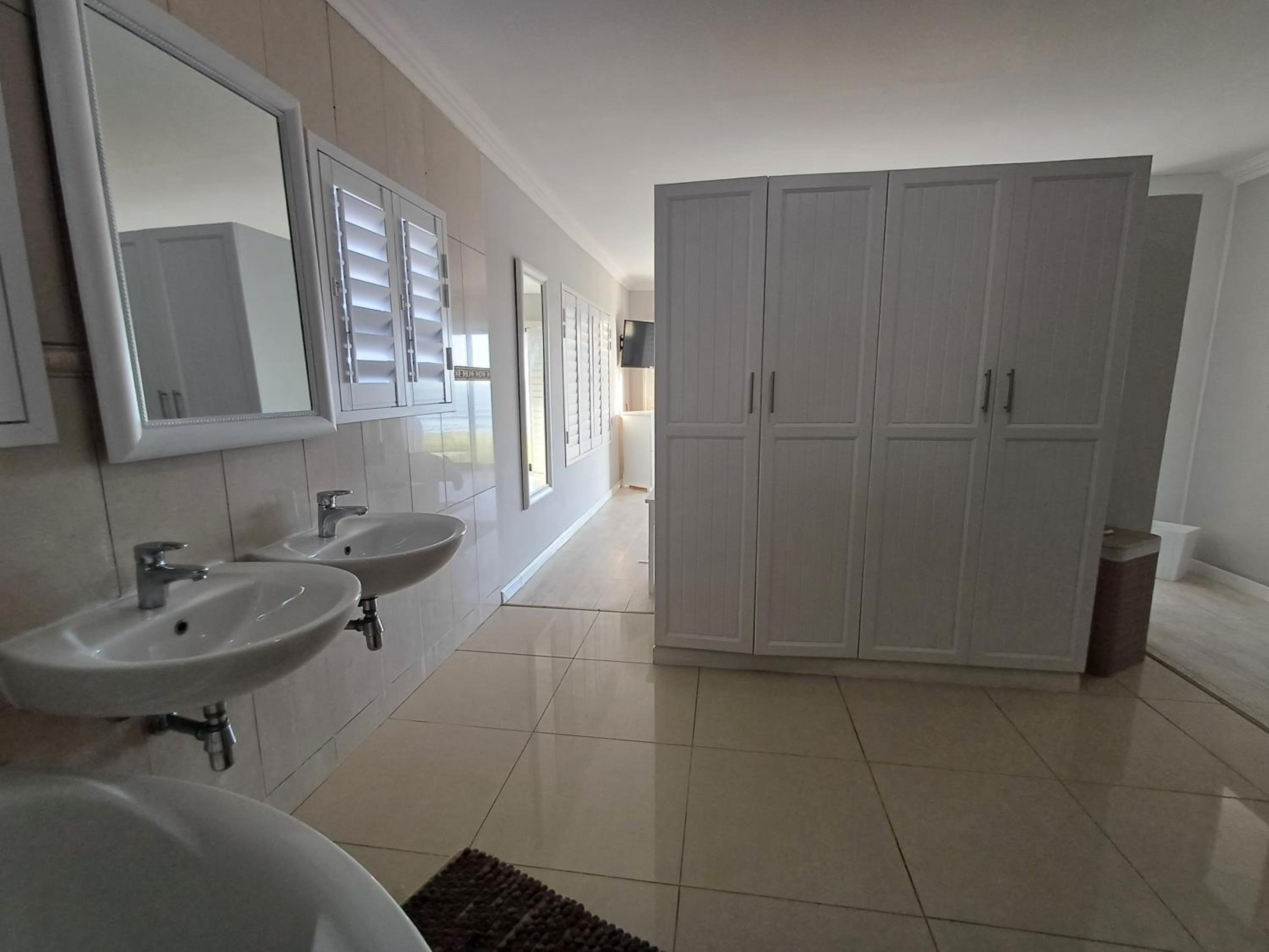Beachfront Lux Escape