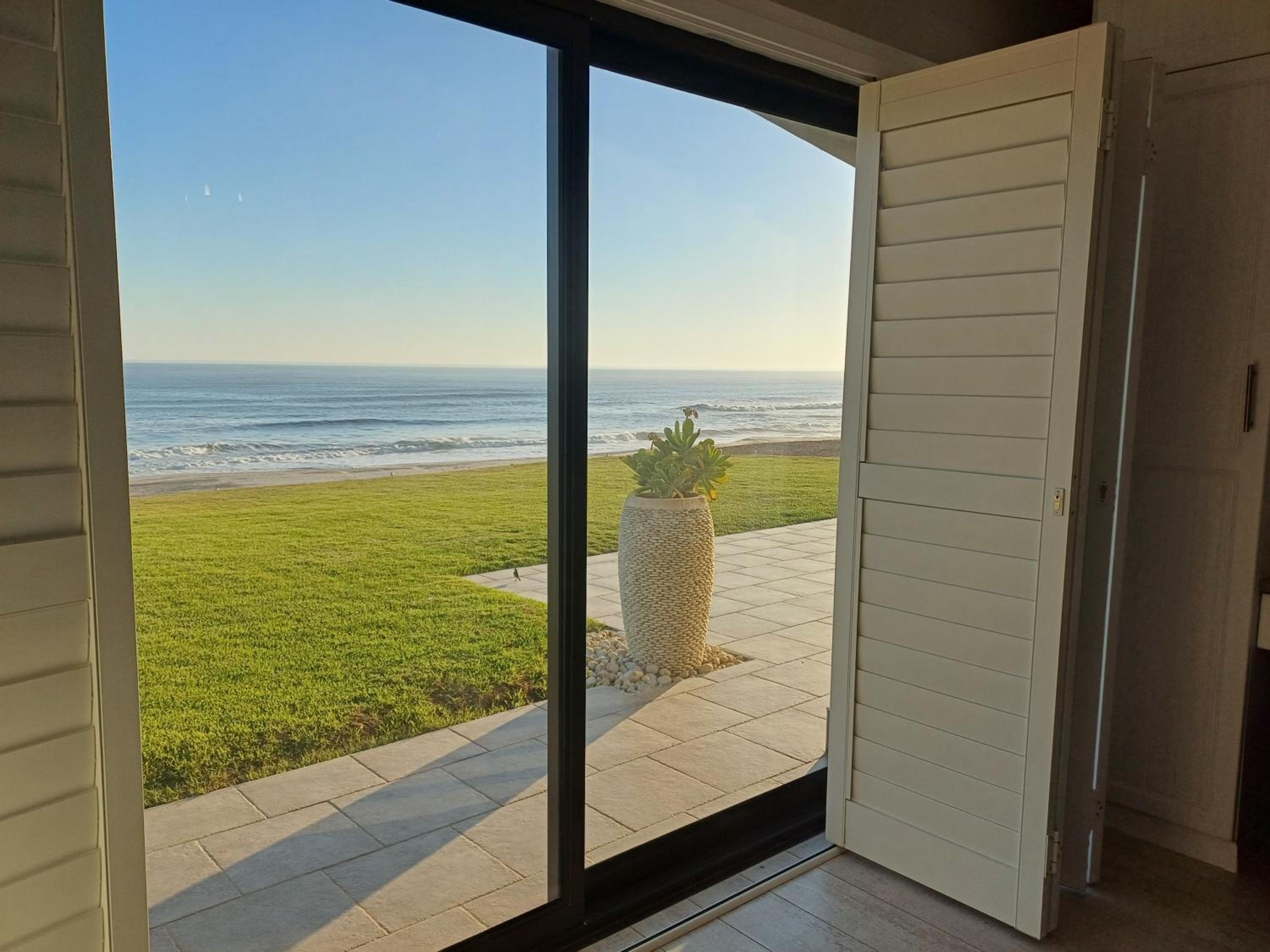 Beachfront Lux Escape
