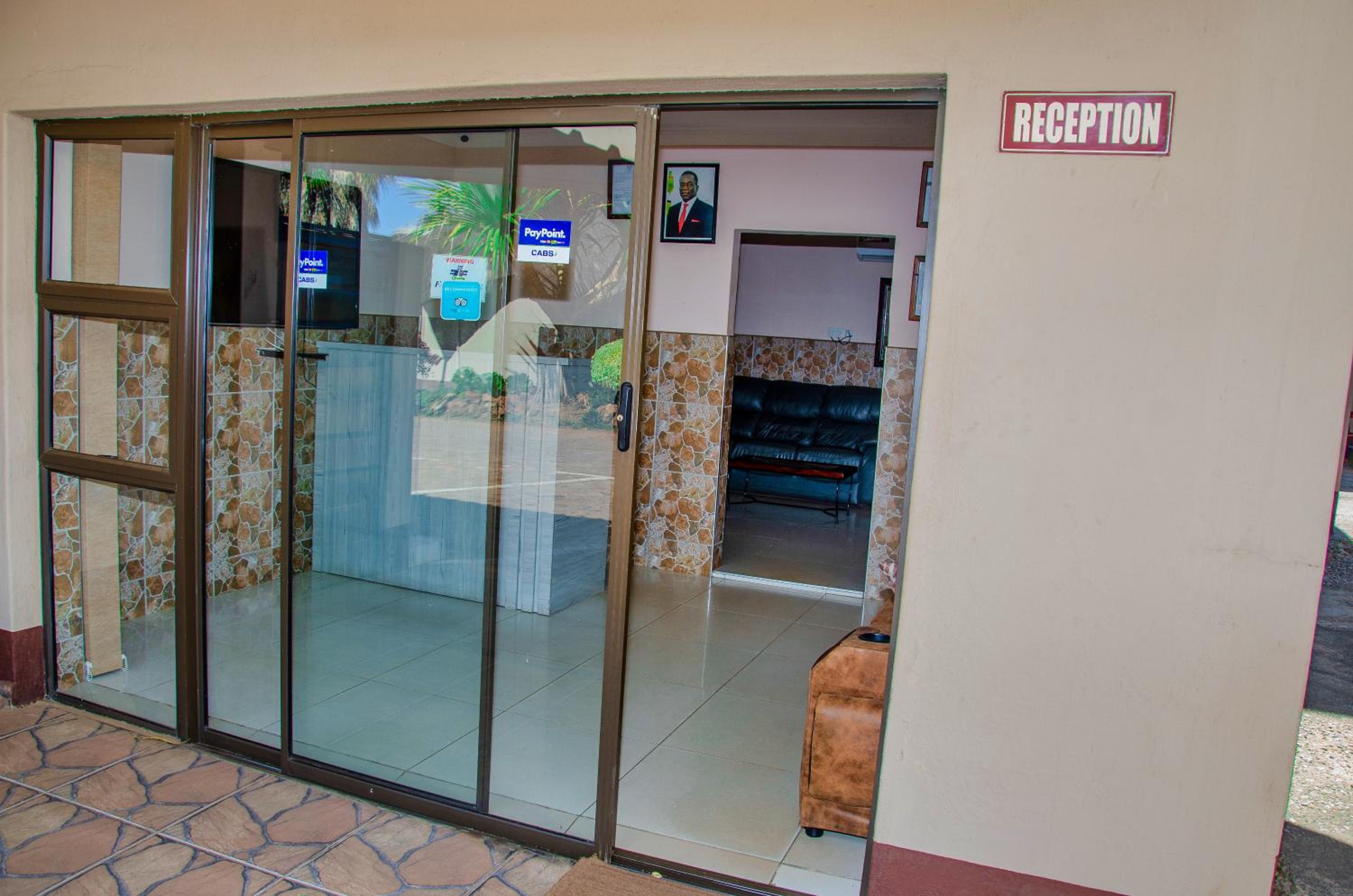 Riverstone Guest Lodge