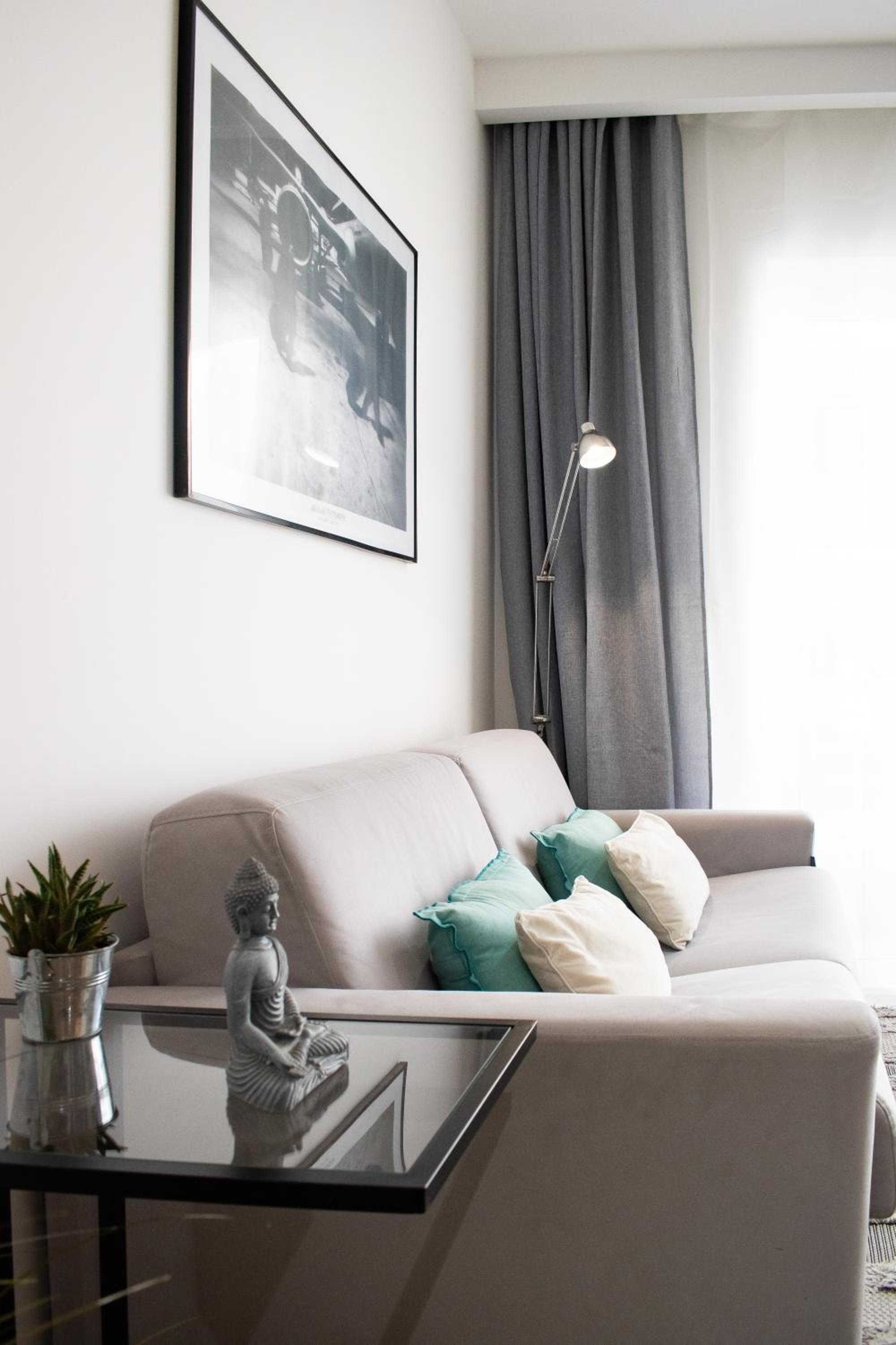 Stylish 2 Bed 2 Bath Apt in St Julians photo 4